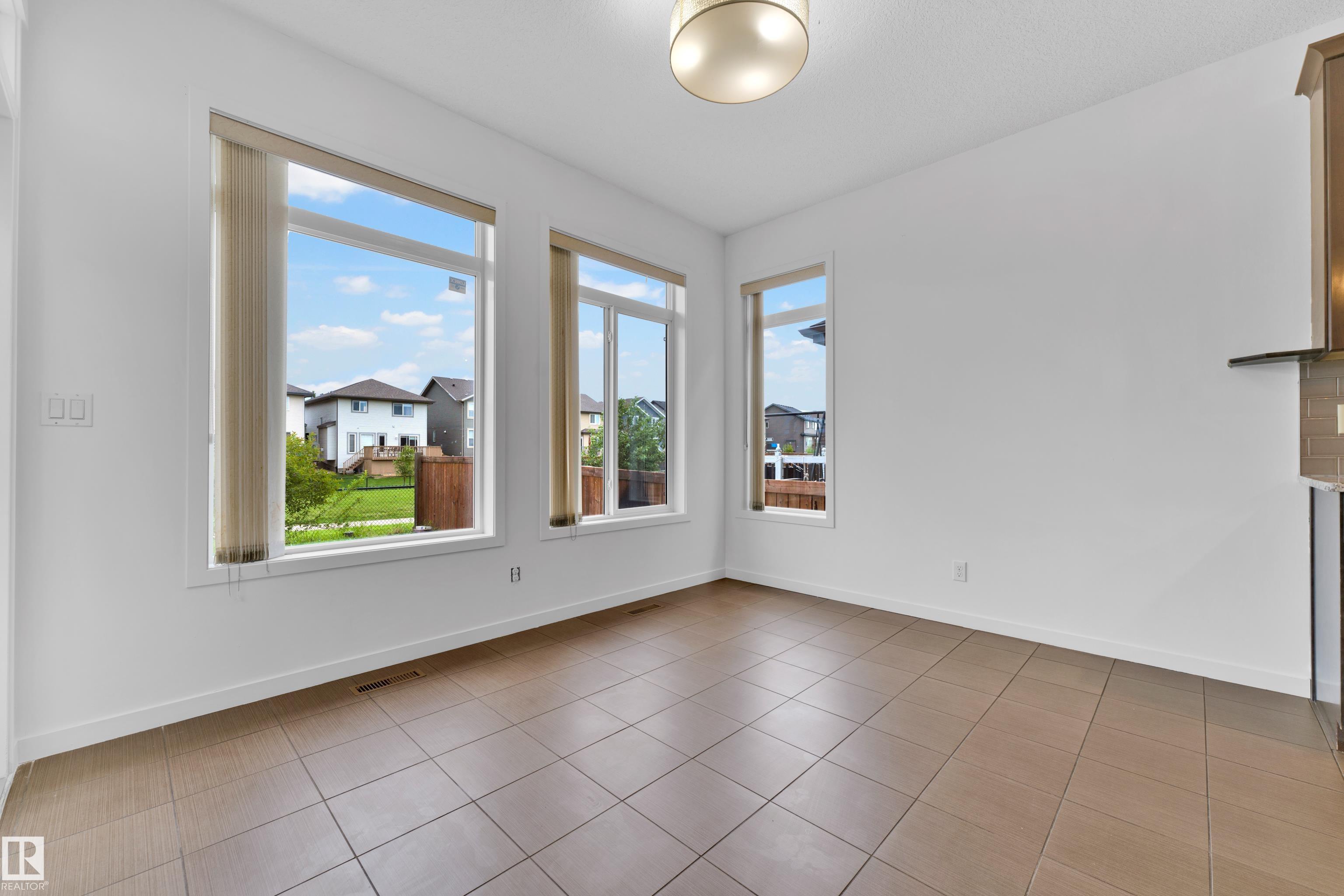 Photo 17 at 5432 20 Avenue SW, Walker, Edmonton