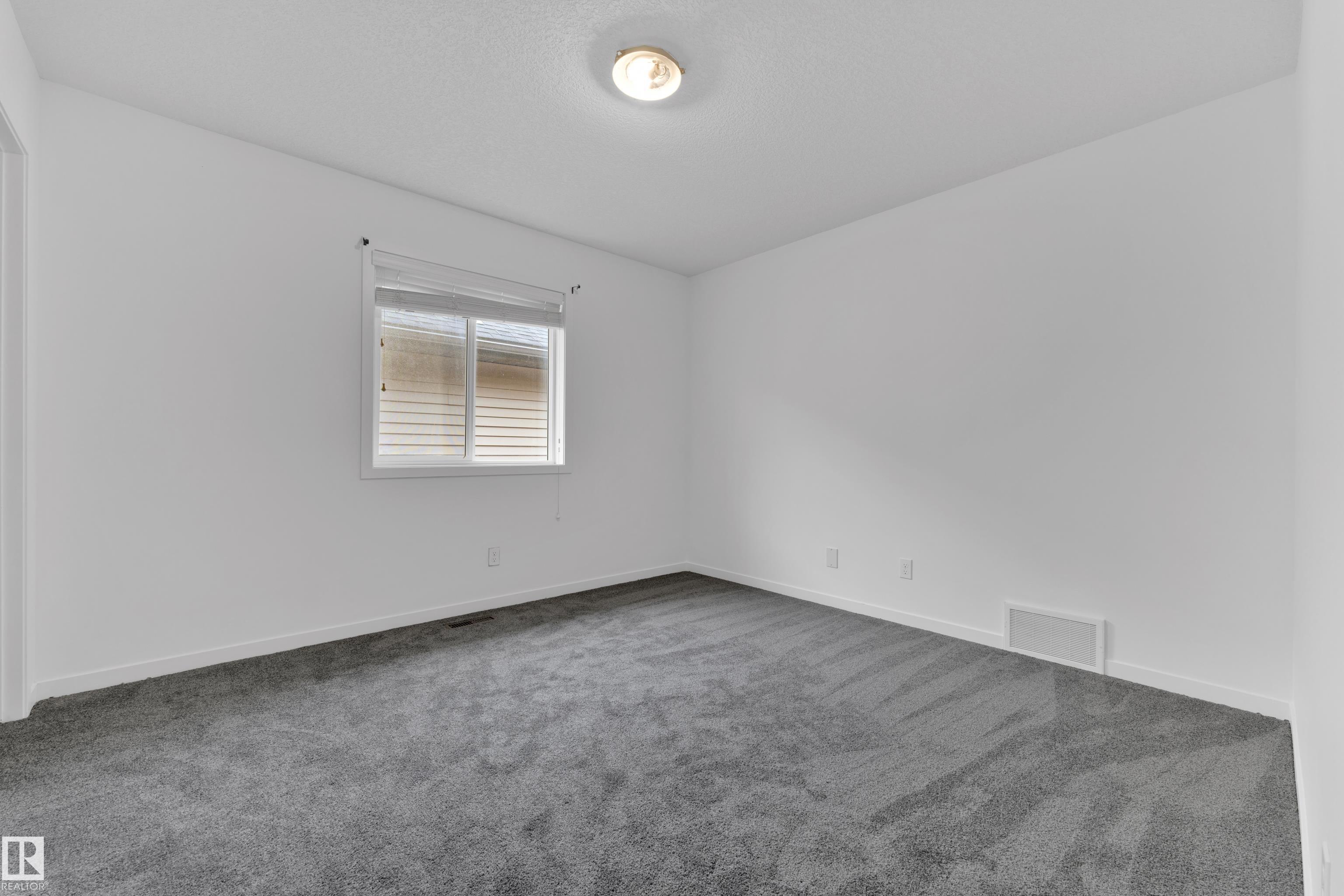 Photo 32 at 5432 20 Avenue SW, Walker, Edmonton