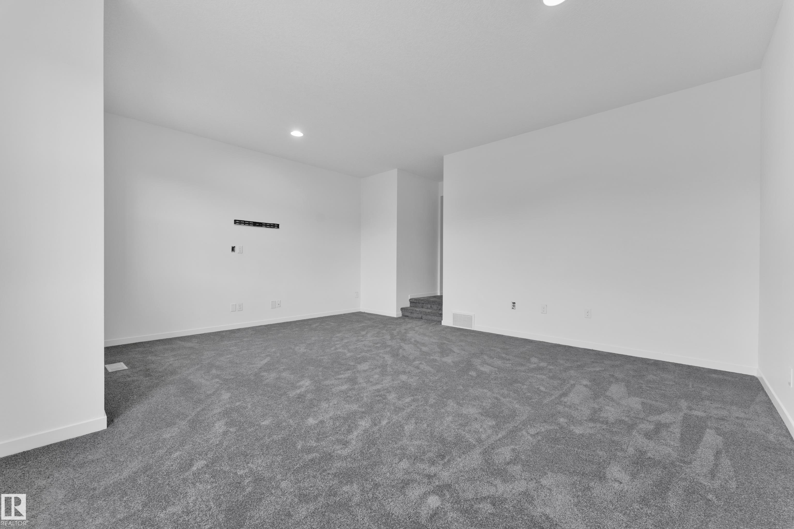 Photo 36 at 5432 20 Avenue SW, Walker, Edmonton
