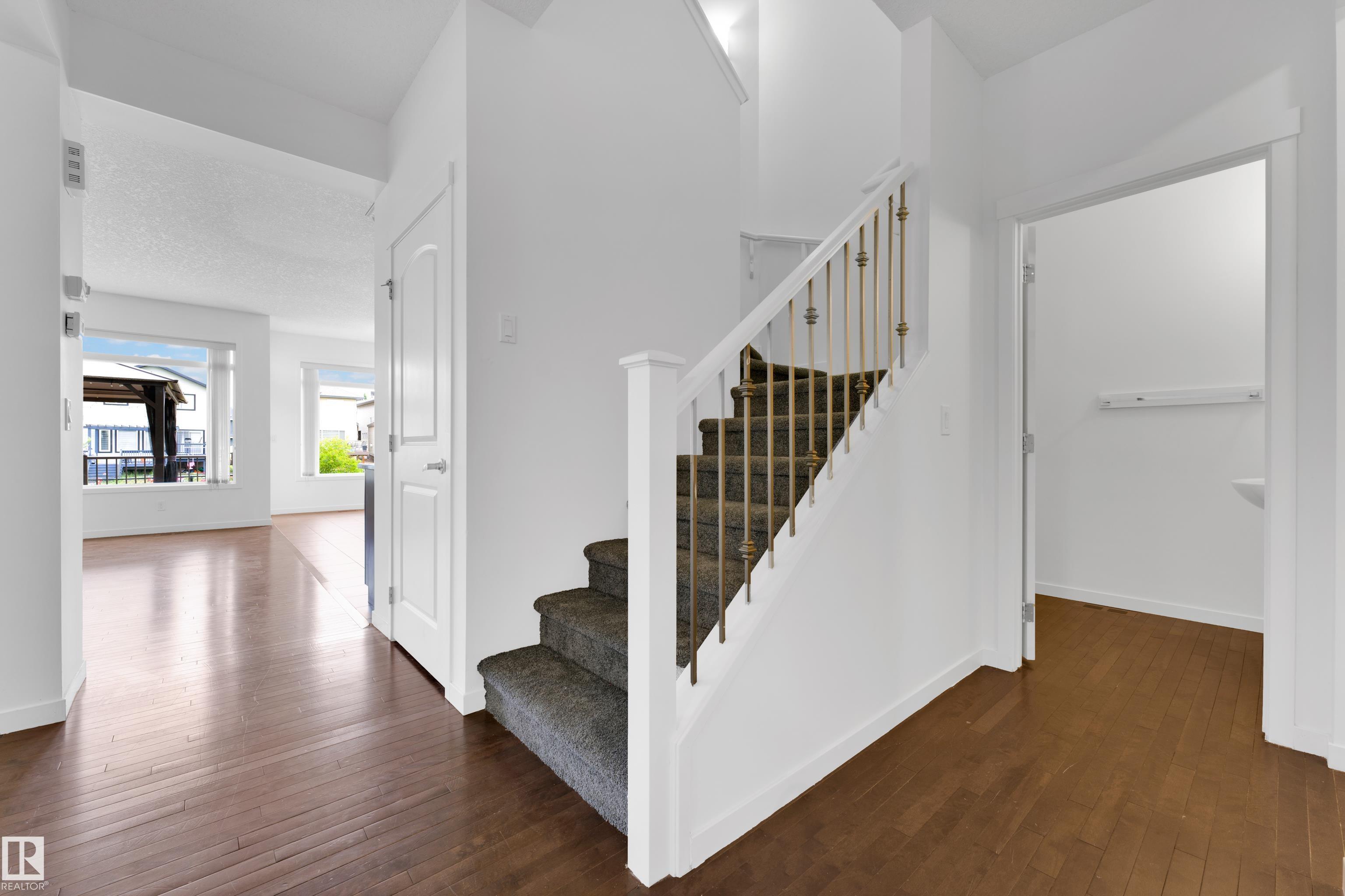 Photo 5 at 5432 20 Avenue SW, Walker, Edmonton