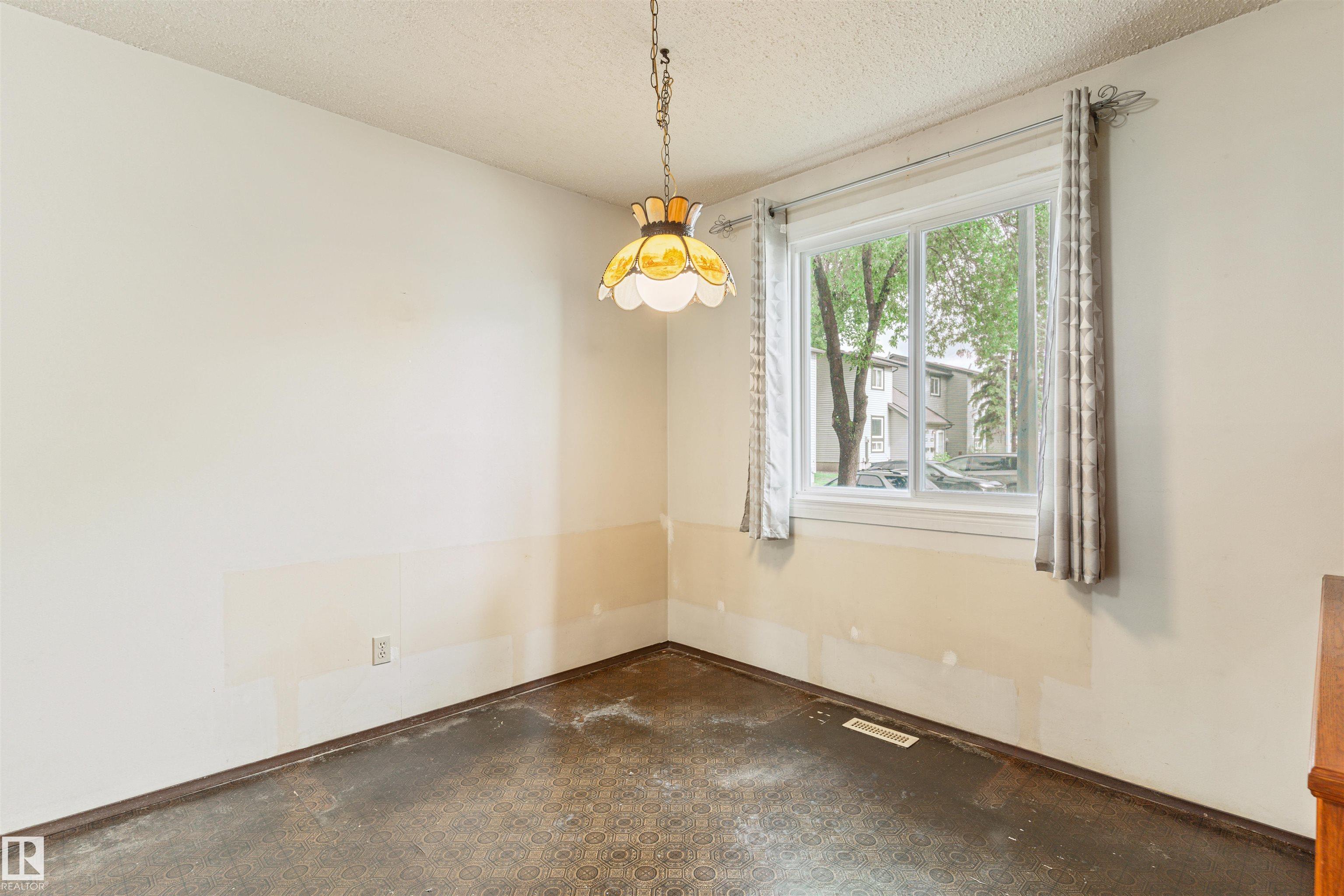 Photo 11 at 13828 24 Street NW, Bannerman, Edmonton