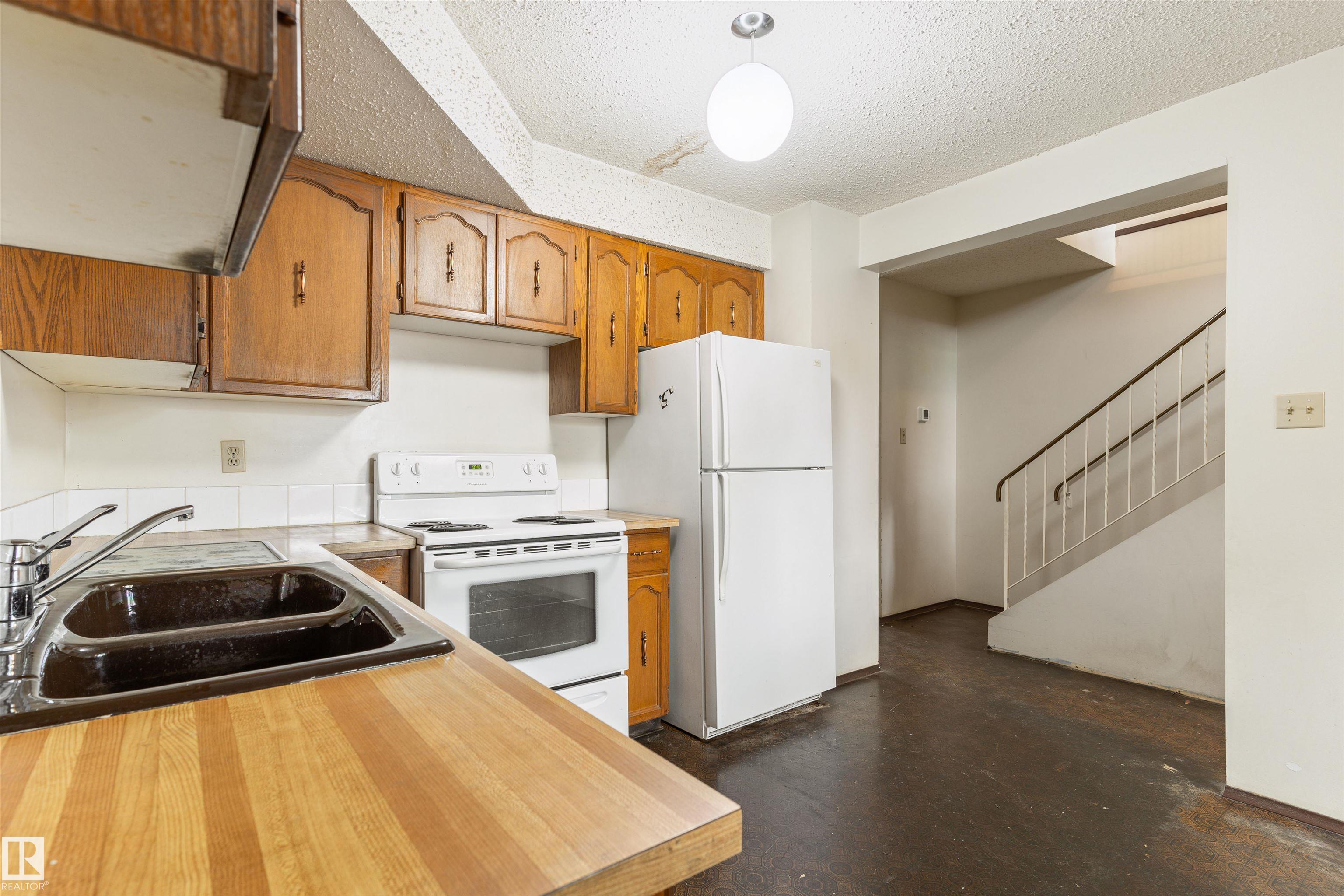 Photo 13 at 13828 24 Street NW, Bannerman, Edmonton