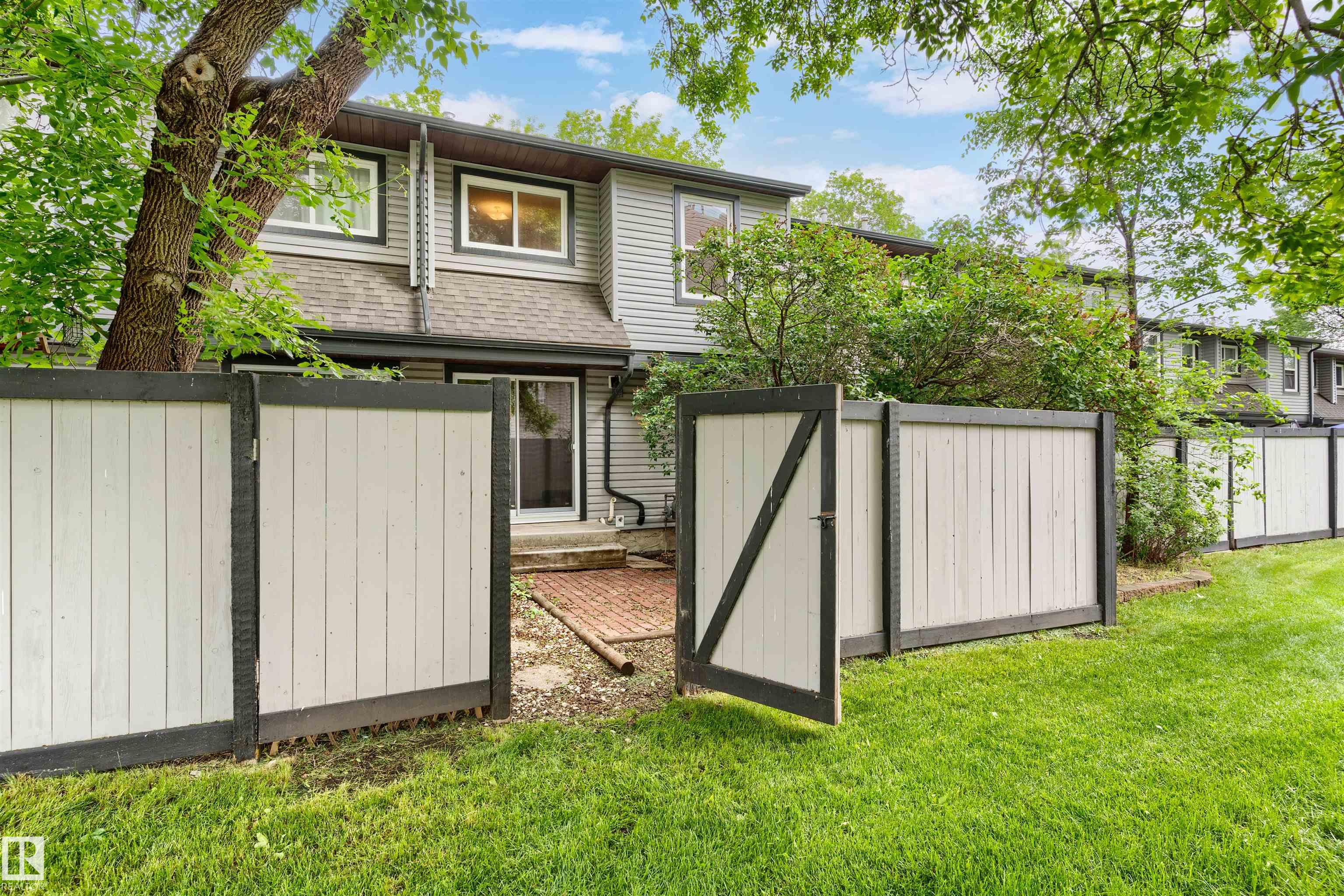 Photo 38 at 13828 24 Street NW, Bannerman, Edmonton