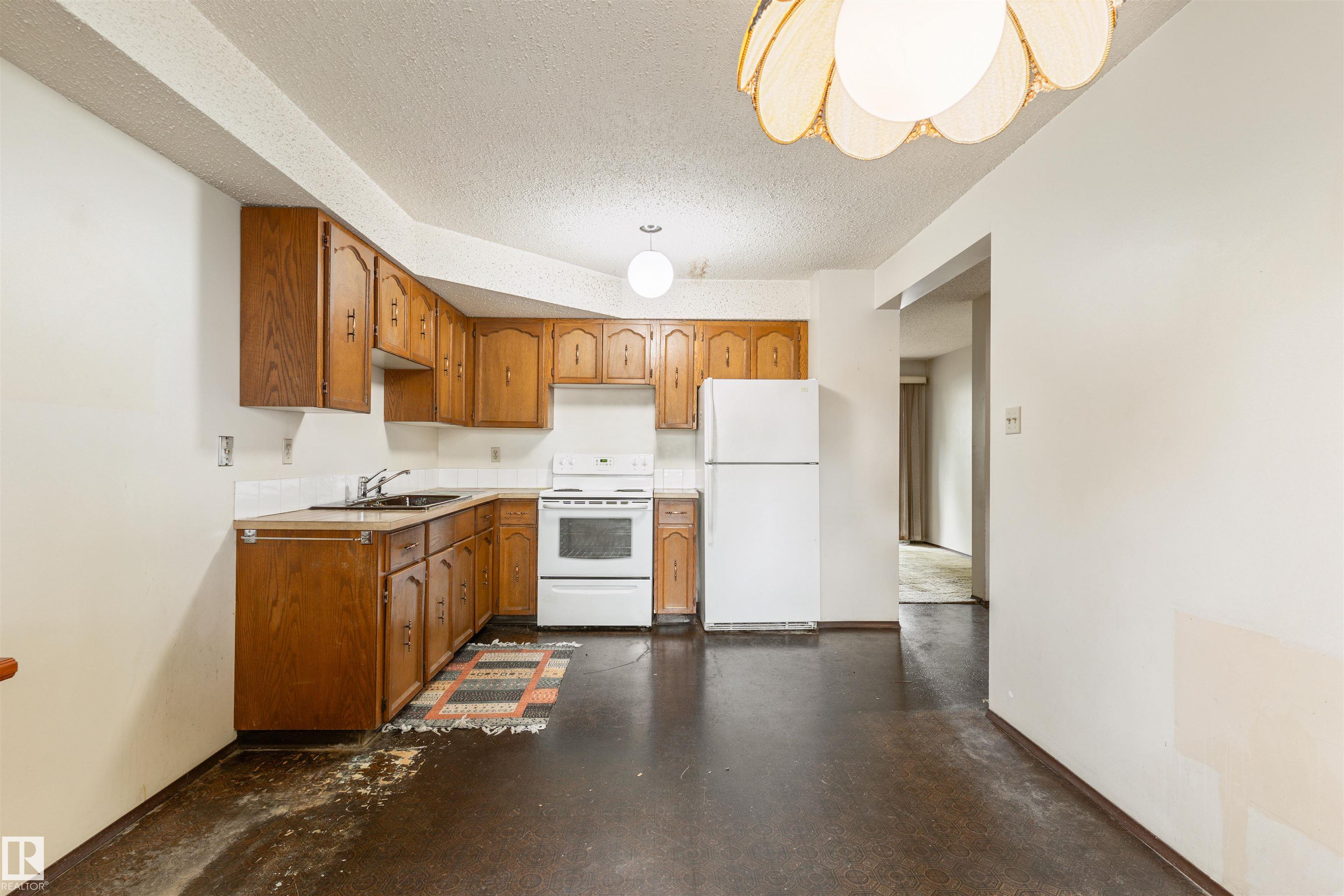 Photo 9 at 13828 24 Street NW, Bannerman, Edmonton