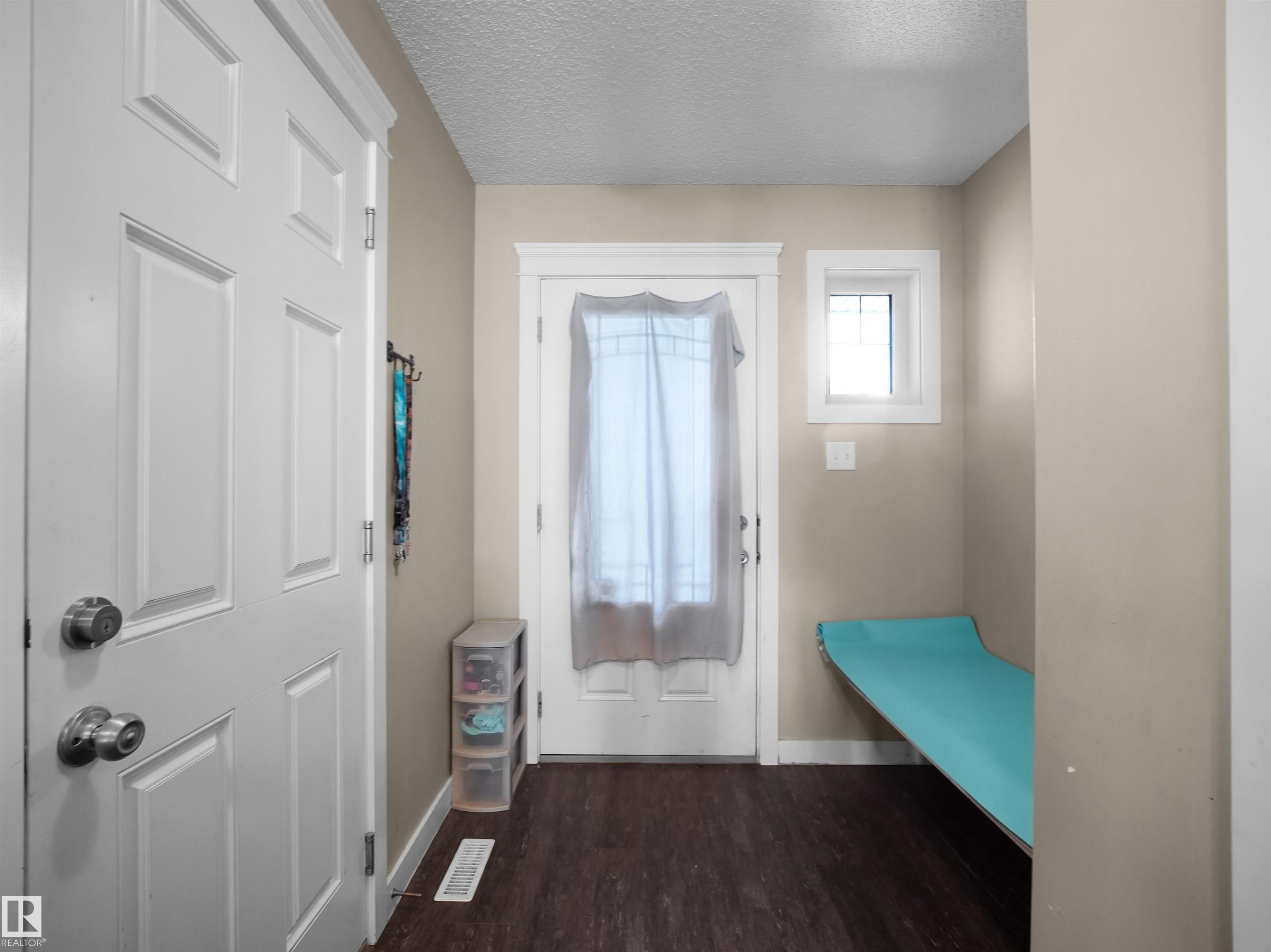 Photo 7 at 9055 Cooper Link SW, Chappelle Area, Edmonton