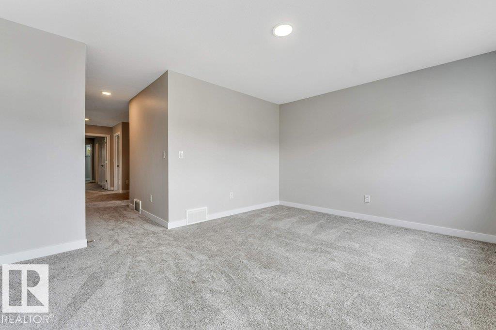 Photo 30 at 403 35 Avenue NW, Maple Crest, Edmonton