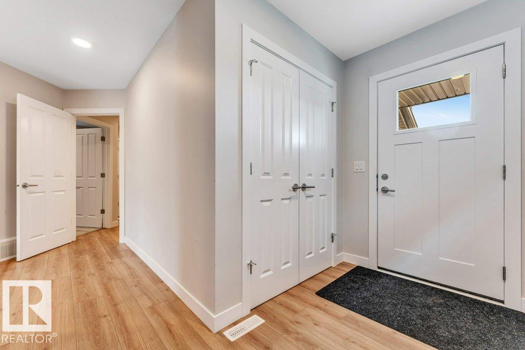 Photo 41 at 403 35 Avenue NW, Maple Crest, Edmonton