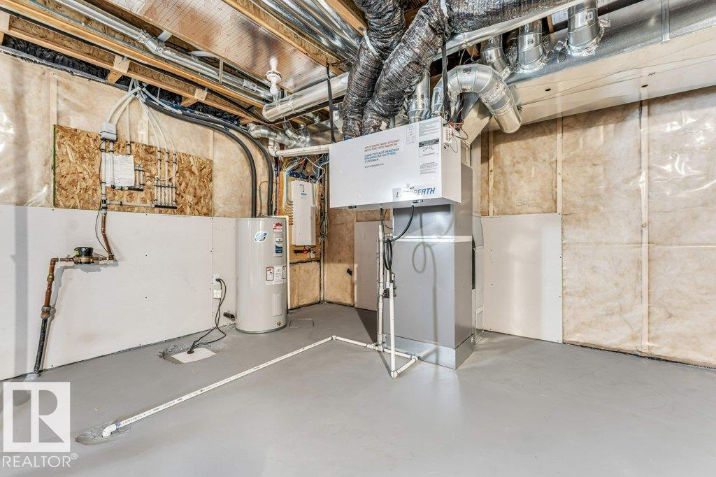 Photo 43 at 403 35 Avenue NW, Maple Crest, Edmonton