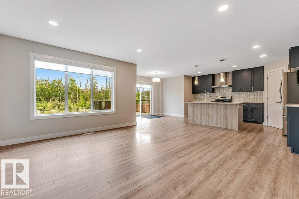 Photo 9 at 403 35 Avenue NW, Maple Crest, Edmonton