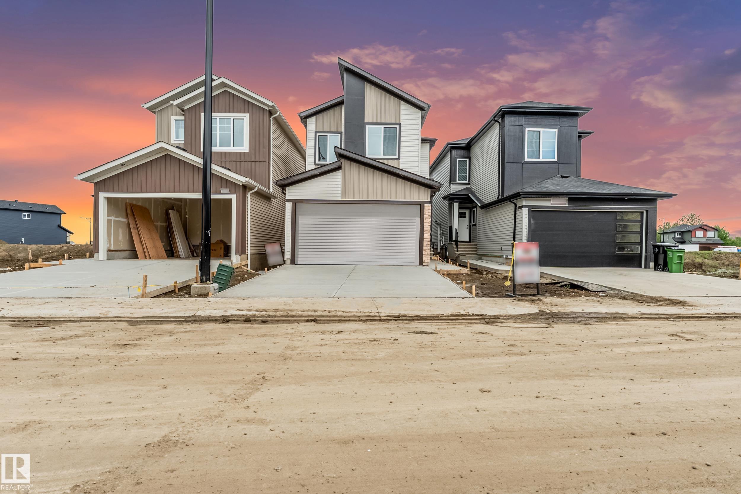 Photo 2 at 4636 18 Avenue SW, Meltwater, Edmonton