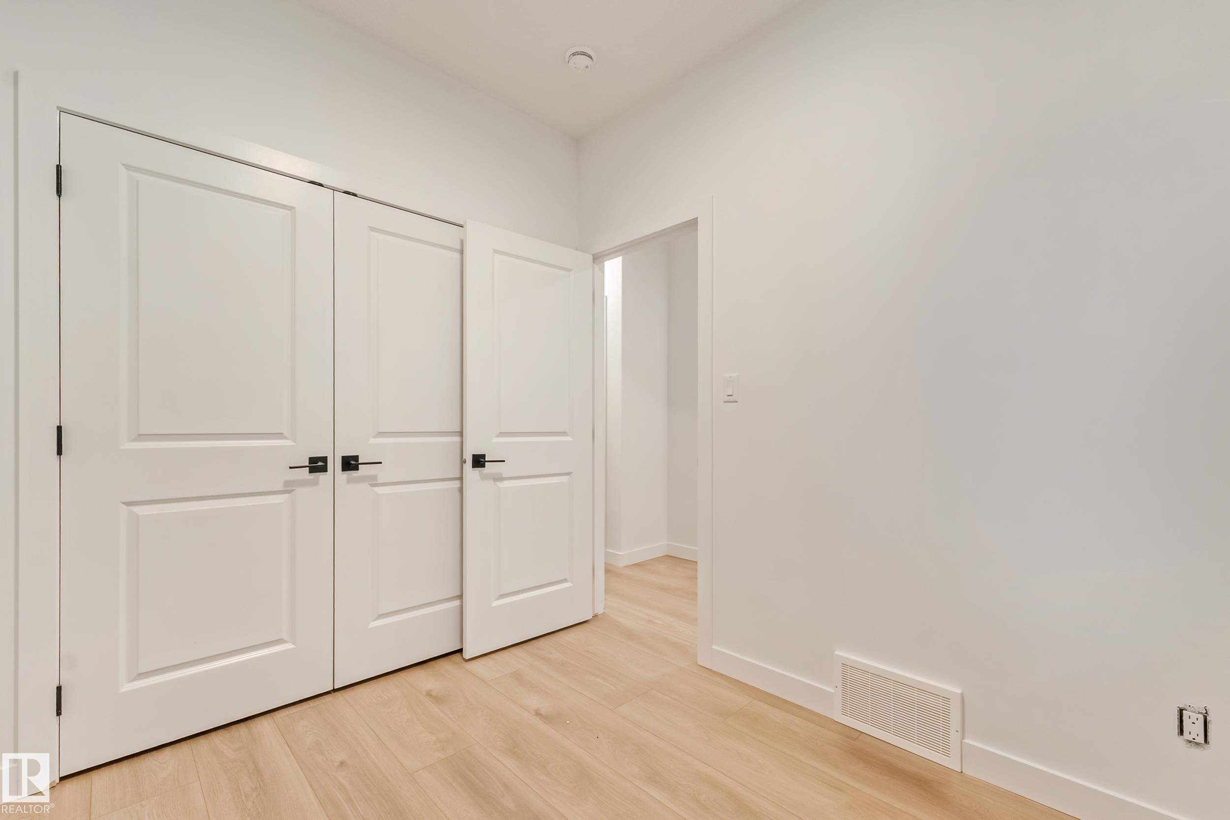 Photo 7 at 4636 18 Avenue SW, Meltwater, Edmonton