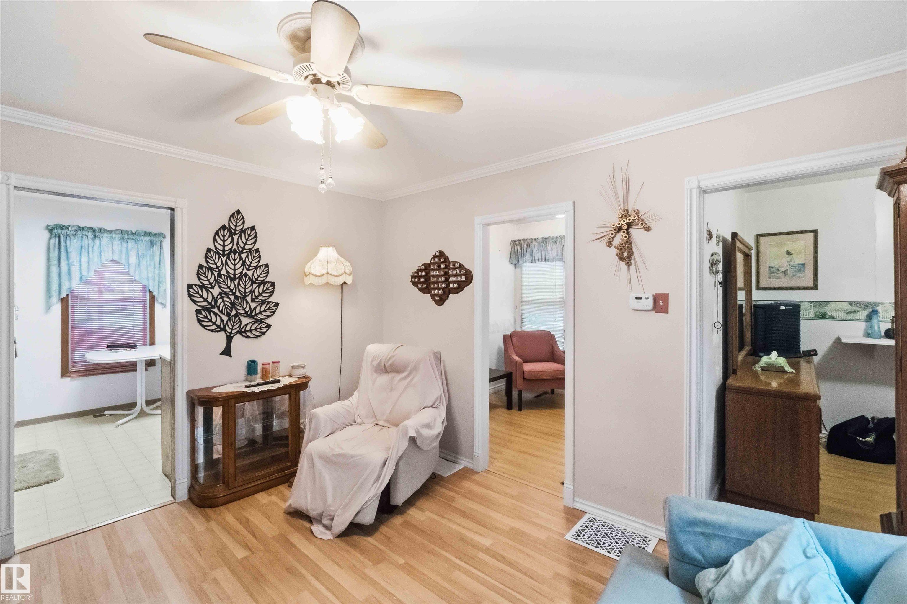 https://zimg.paragon.ice.com/ParagonImages/Property/PM/RAE/225407321/15/0/0/3b91a3bdbf79255f4333706ea8b8f244/1/e9e638459752239eca554633f5e9528e/225407321-e6797ee1-cacd-4dd4-9682-7f685e16c1c6.JPG