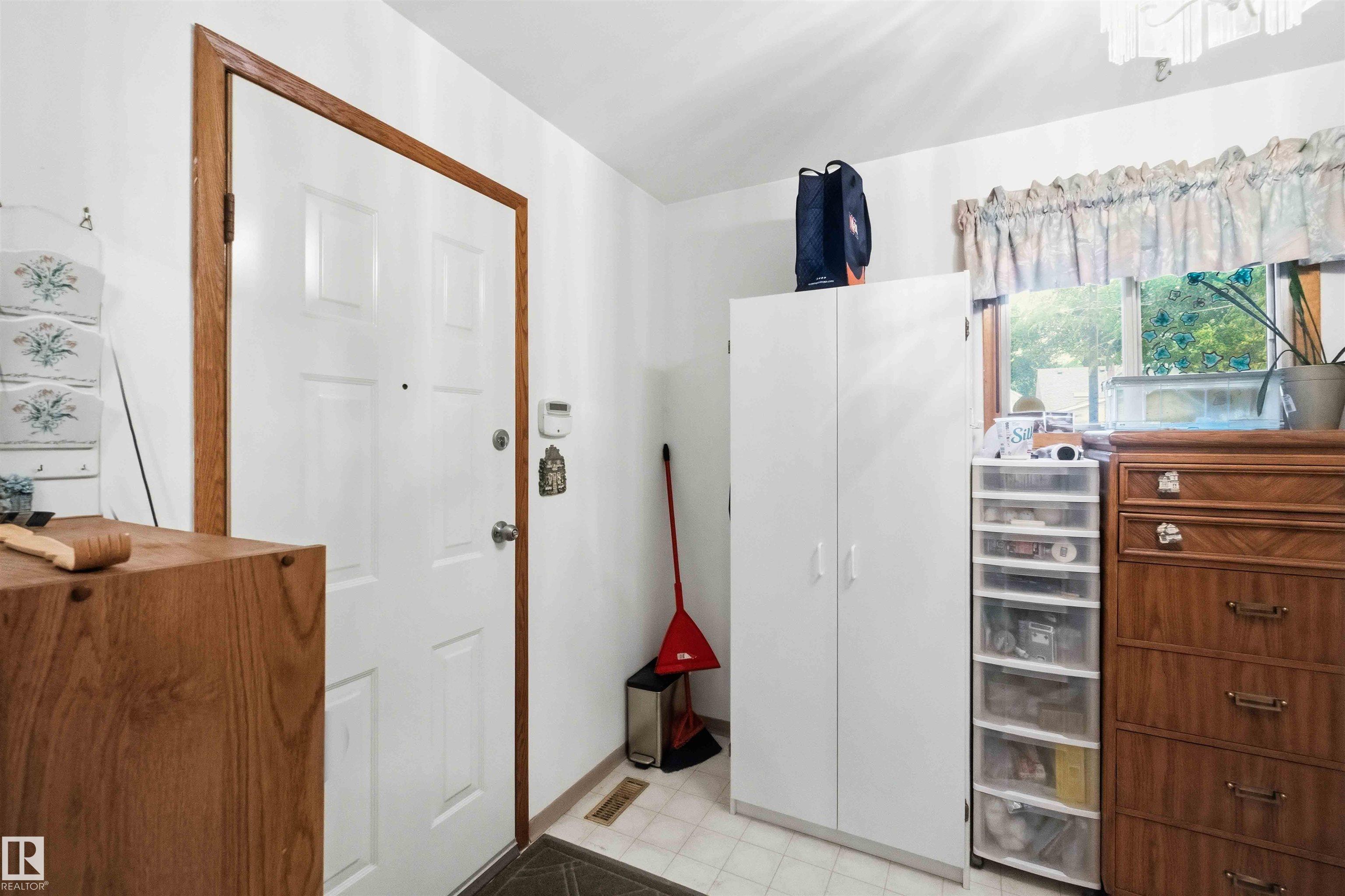 Picture for 12016 61 ST NW