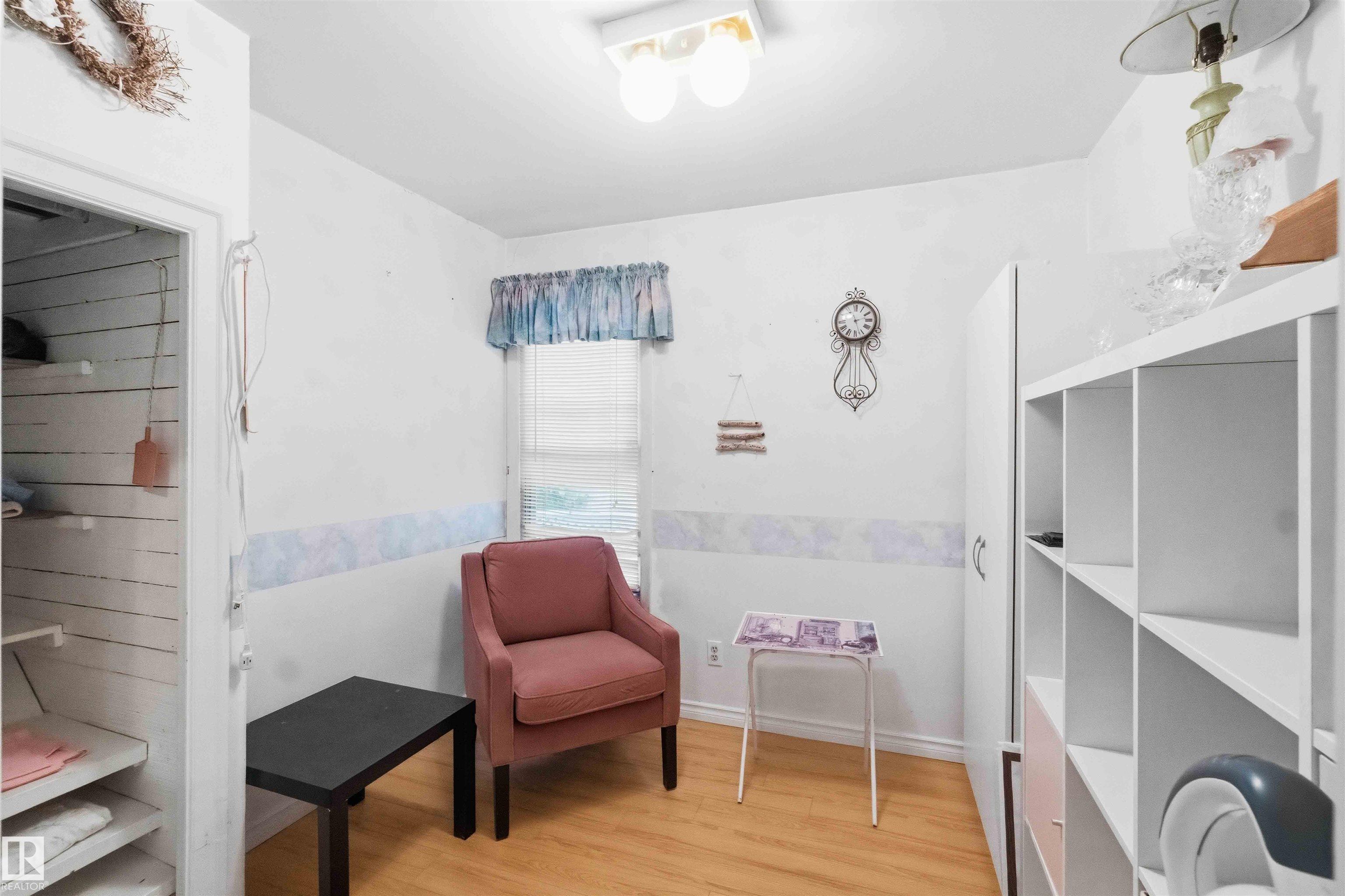https://zimg.paragon.ice.com/ParagonImages/Property/PM/RAE/225407321/20/0/0/dd8ab3f368843842c21a6c2001d87425/1/e9e638459752239eca554633f5e9528e/225407321-6853e4fe-030d-4dc7-adea-011f94cf3987.JPG