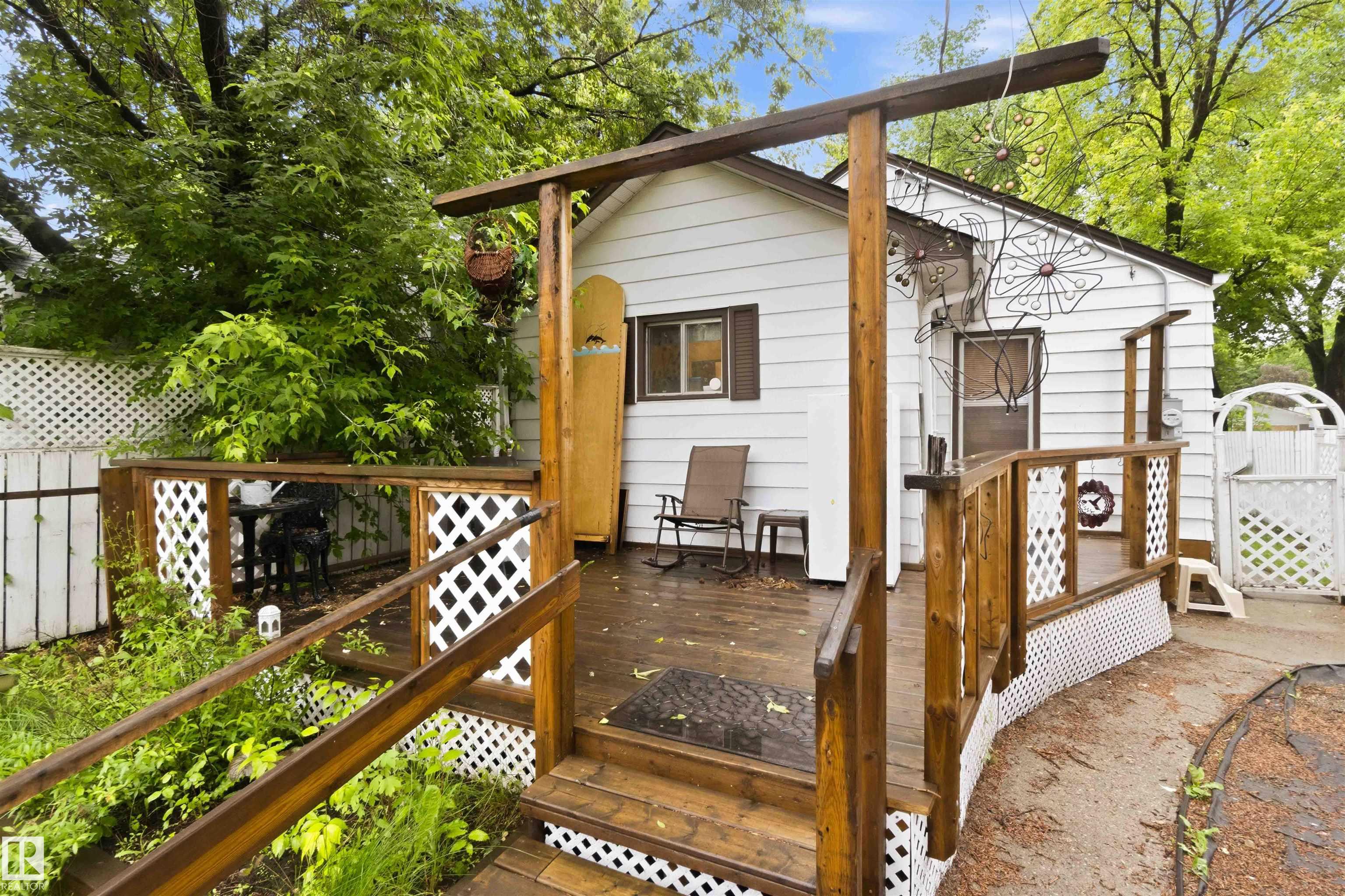 https://zimg.paragon.ice.com/ParagonImages/Property/PM/RAE/225407321/25/0/0/799ff4a183768f21f9c83dce99299b17/1/e9e638459752239eca554633f5e9528e/225407321-81257d54-478f-42a7-8659-cbb5dc34d50e.JPG