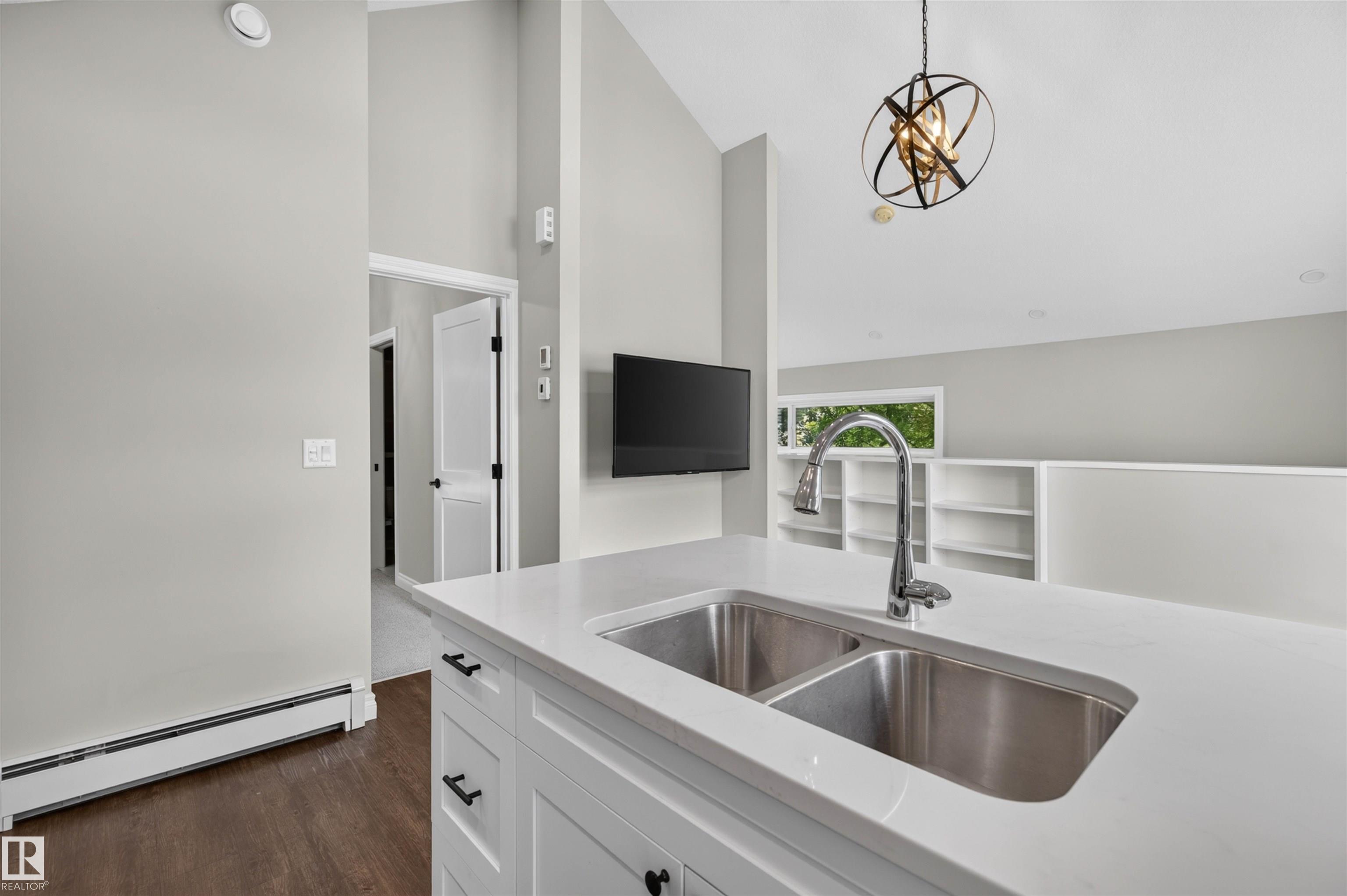 https://zimg.paragon.ice.com/ParagonImages/Property/PM/RAE/225407328/10/0/0/df901cc7d0d1e80cf506a391dd01a892/1/2ff7dfa8789c35f3c22c999f13d0458b/225407328-941f4ceb-ac0d-48d8-8ed4-1e6e1f54f063.JPG