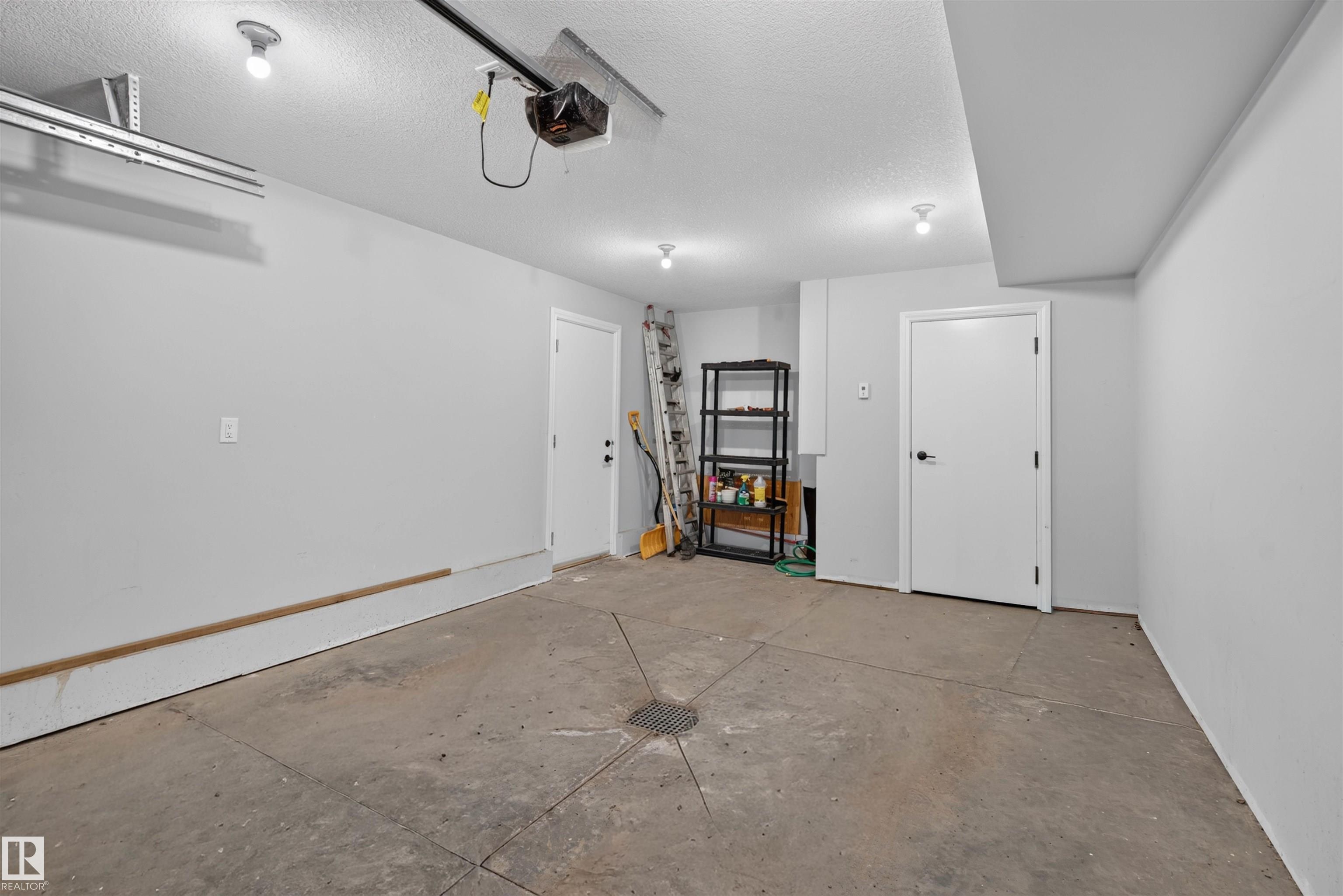 https://zimg.paragon.ice.com/ParagonImages/Property/PM/RAE/225407328/20/0/0/65af127fe3f123ad2993e83812d8d2e6/1/2ff7dfa8789c35f3c22c999f13d0458b/225407328-bd908d60-5a75-404a-819b-95415473b087.JPG