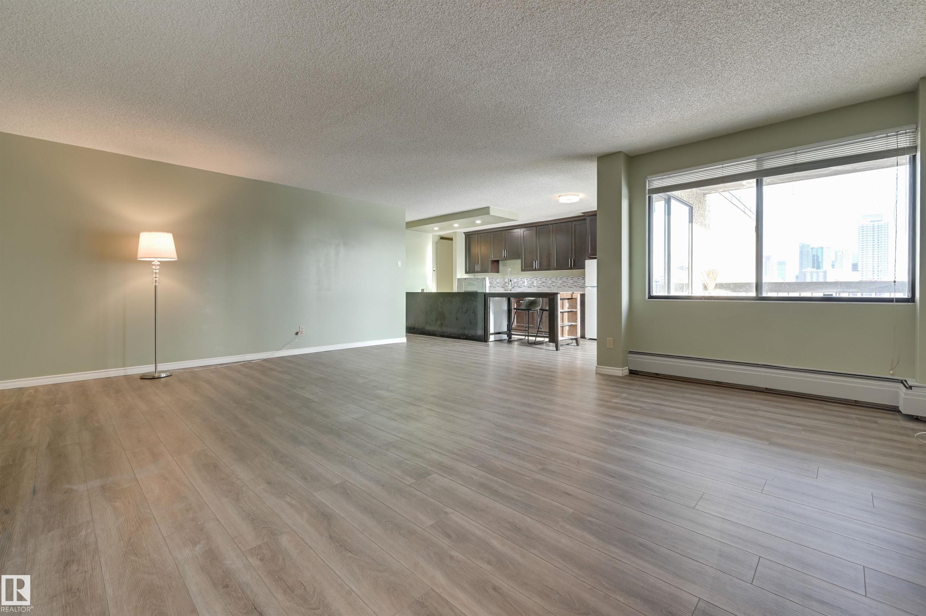 Photo 5 at 1003 - 10155 114 Street NW, Wîhkwêntôwin, Edmonton