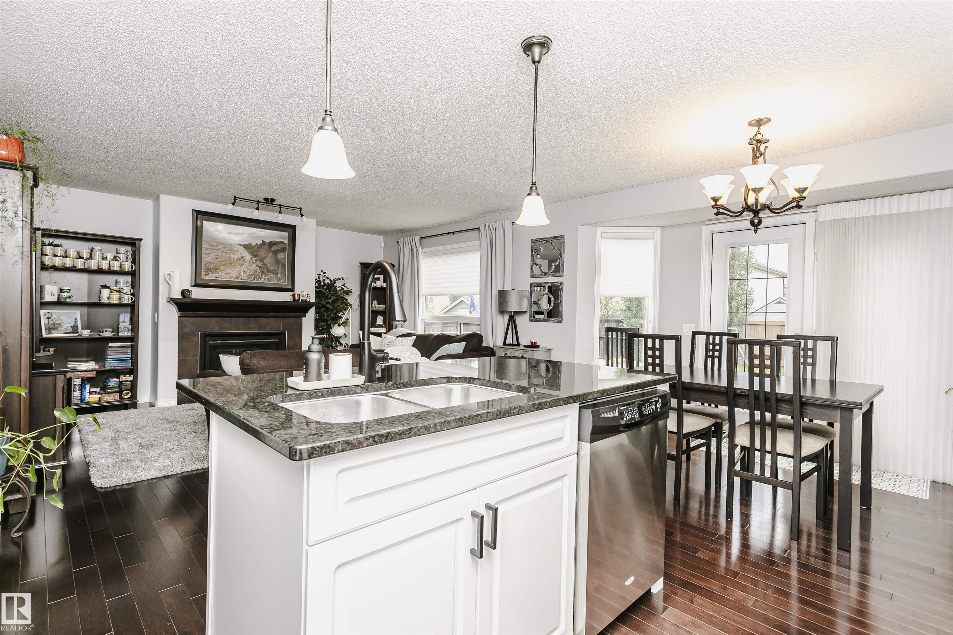 Photo 6 at 34 Norwood Close, North Ridge, St. Albert