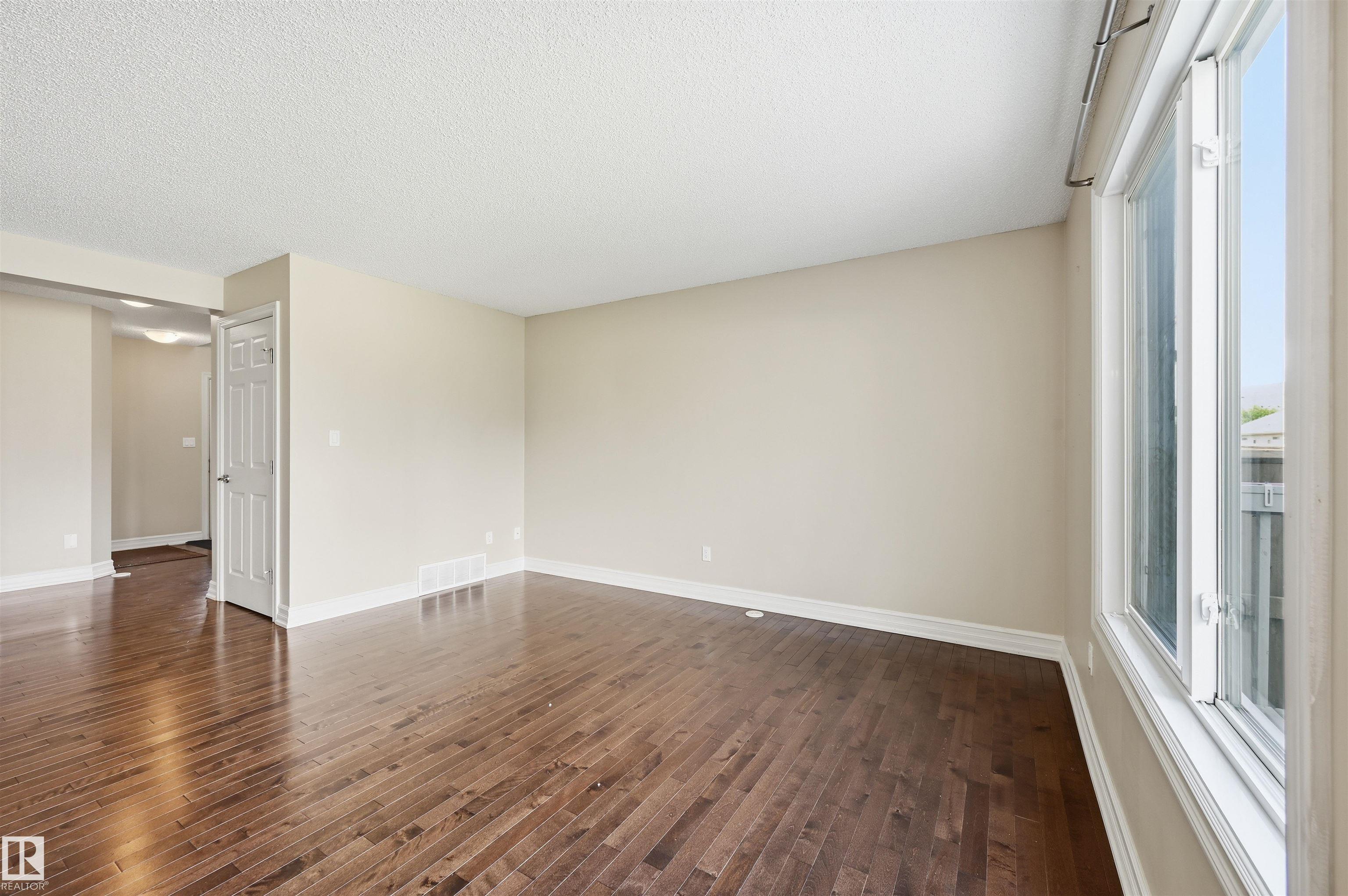 Photo 8 at 9645 Simpson Place NW, South Terwillegar, Edmonton