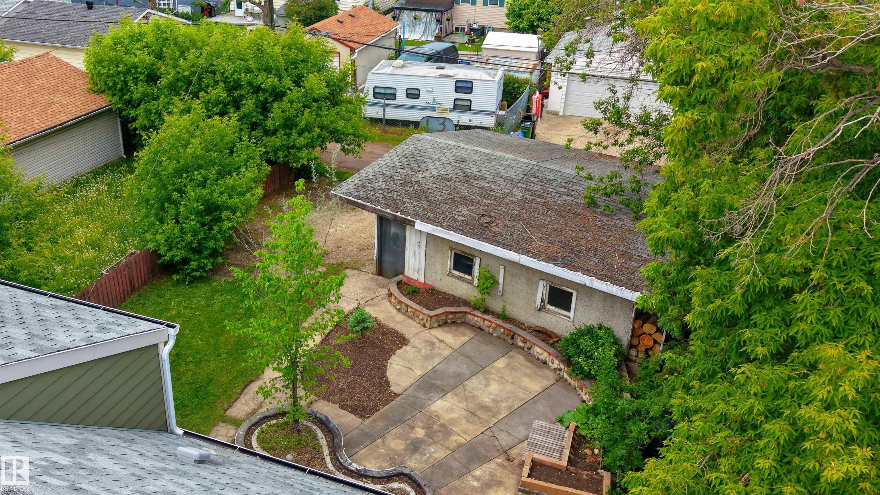 Photo 57 at 7528 82 Avenue NW, Idylwylde, Edmonton