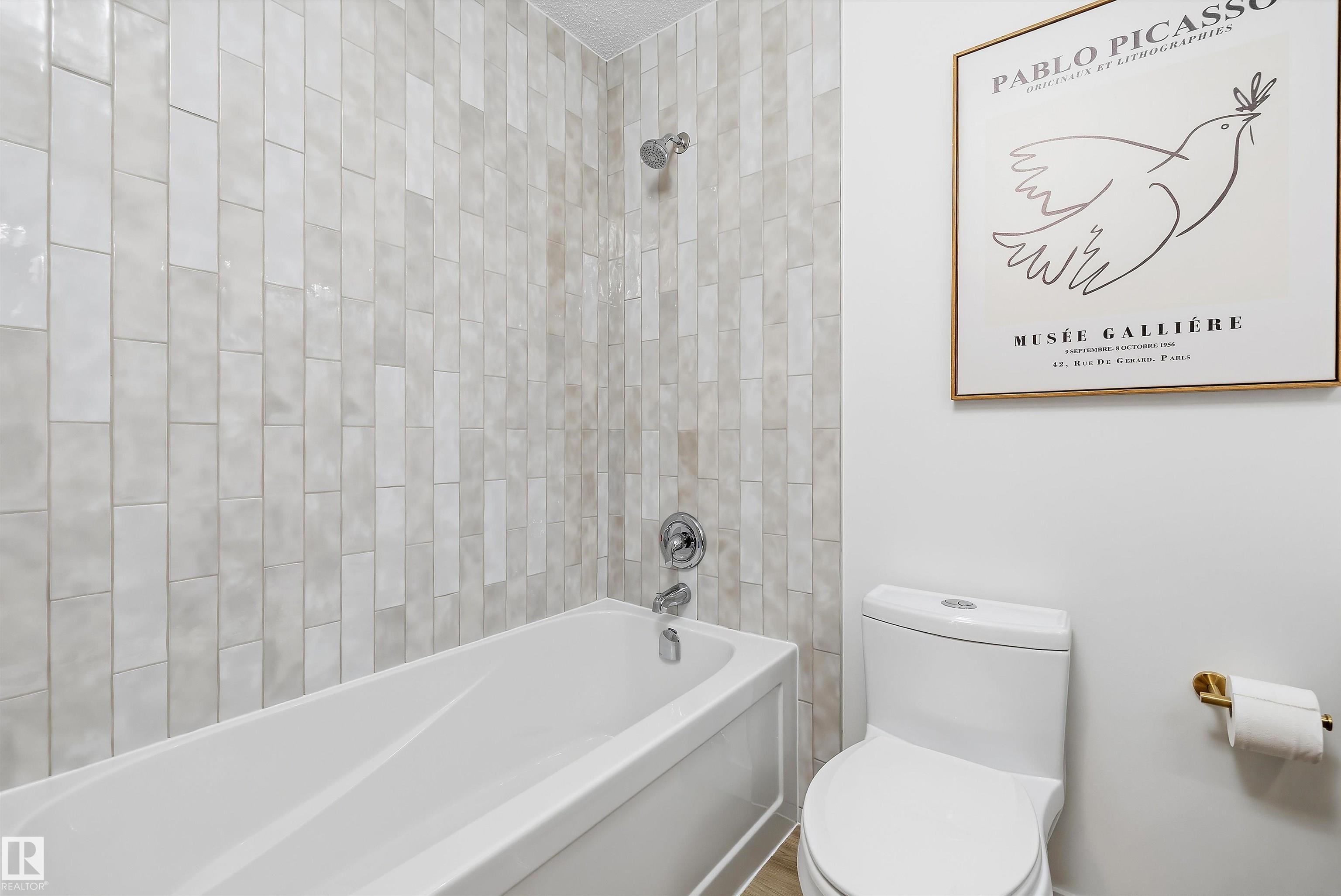 Photo 25 at 7004 93 Avenue NW, Ottewell, Edmonton