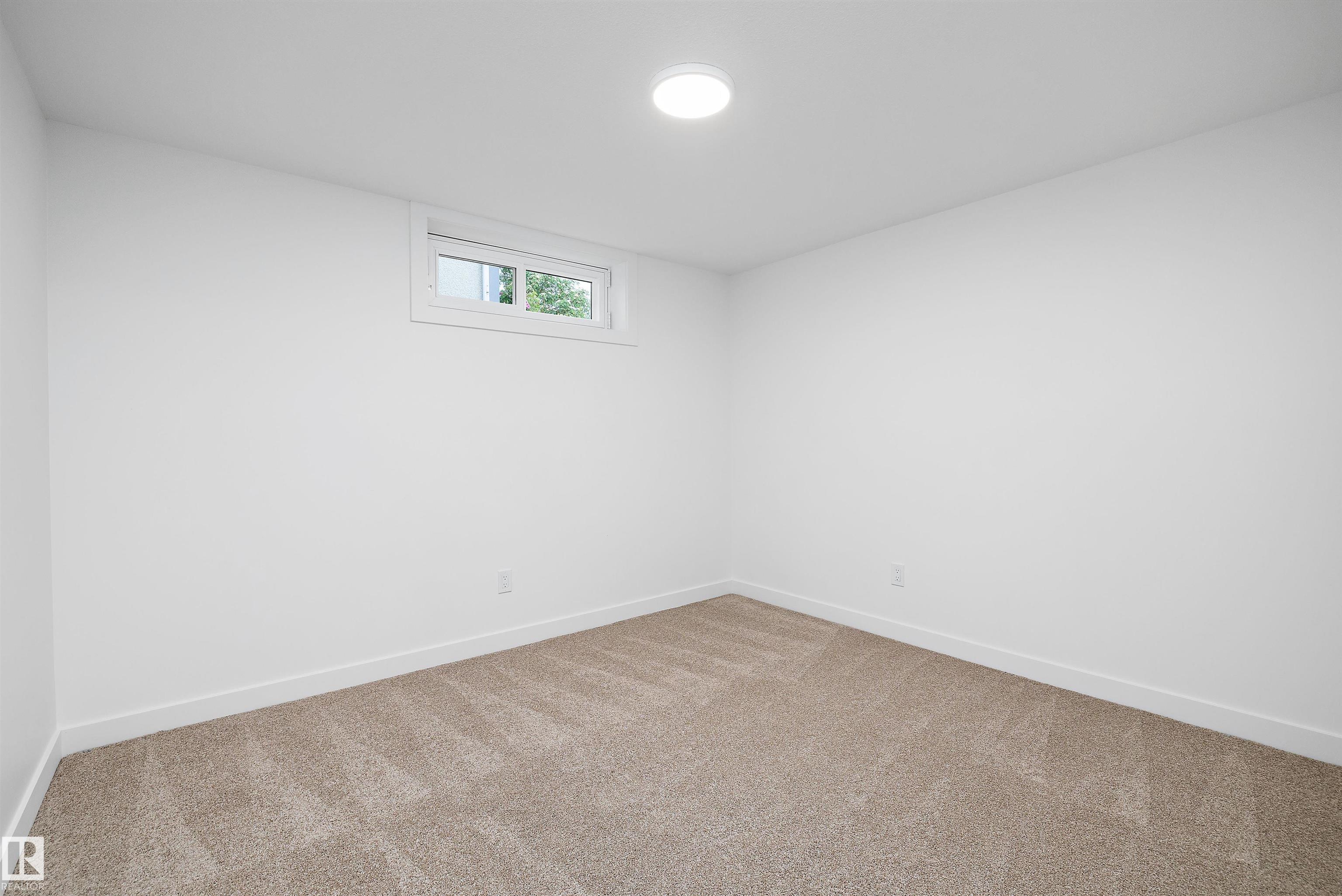 Photo 37 at 7004 93 Avenue NW, Ottewell, Edmonton