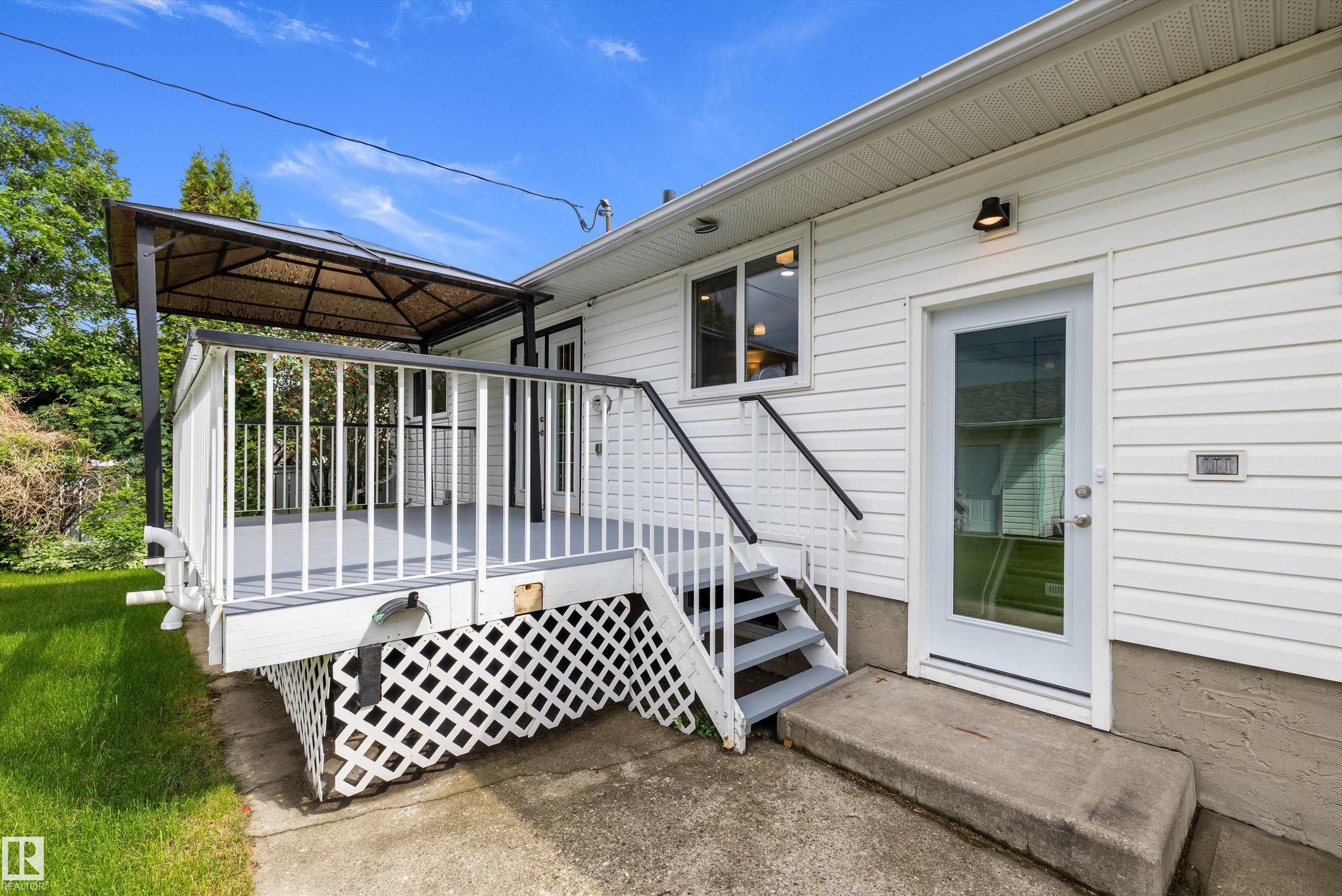 Photo 47 at 7004 93 Avenue NW, Ottewell, Edmonton