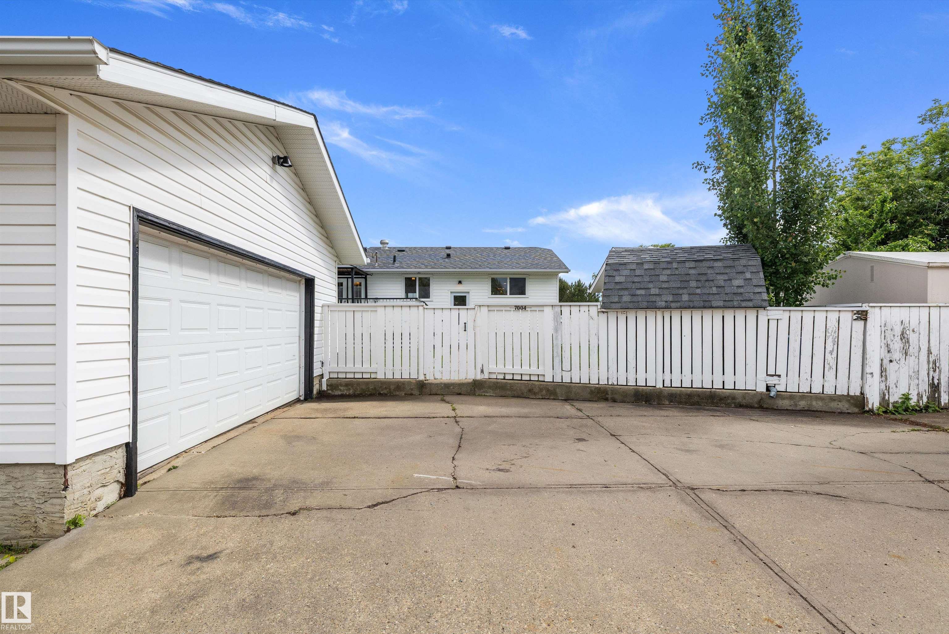 Photo 57 at 7004 93 Avenue NW, Ottewell, Edmonton