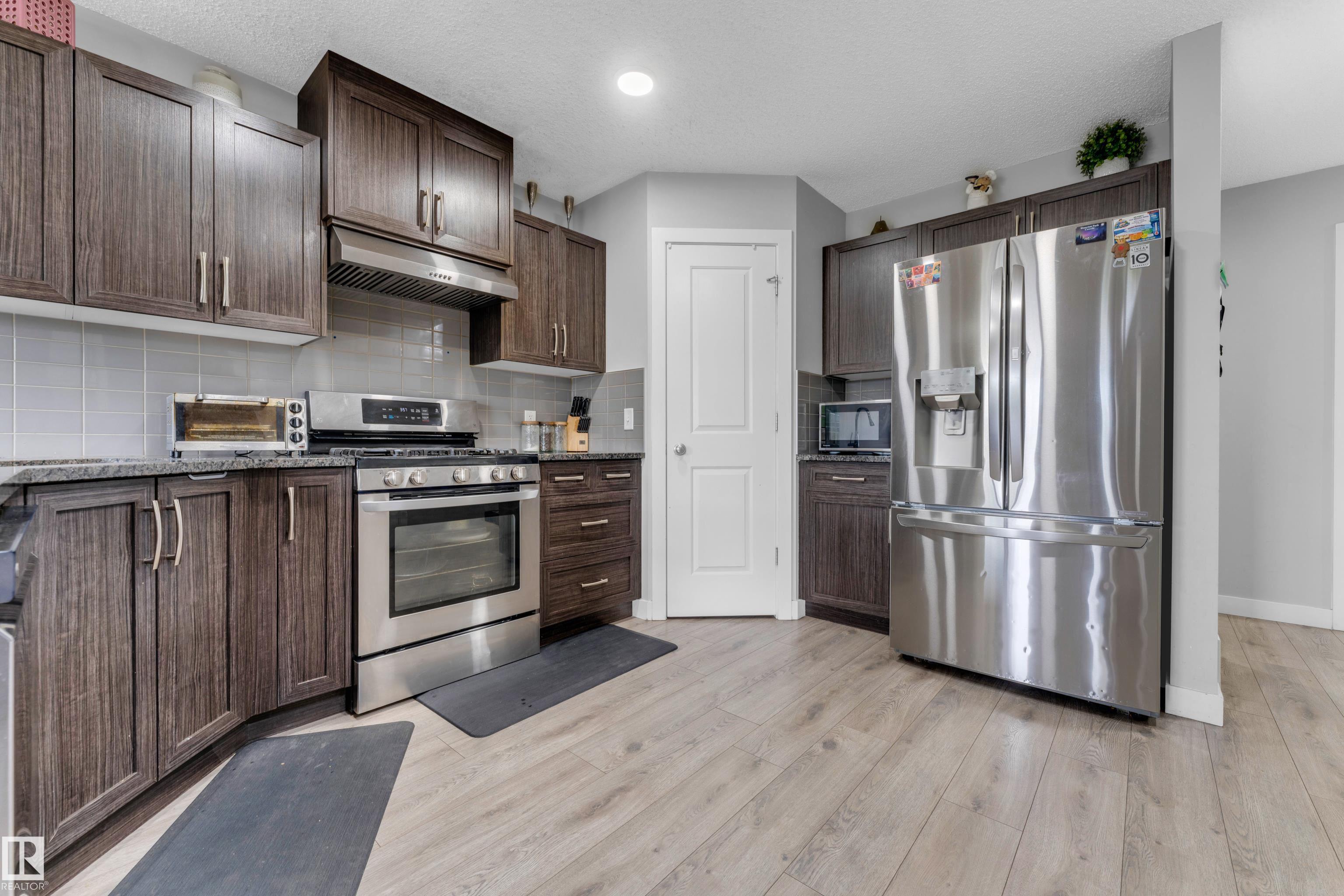 Photo 12 at 1750 27 Street NW, Laurel, Edmonton