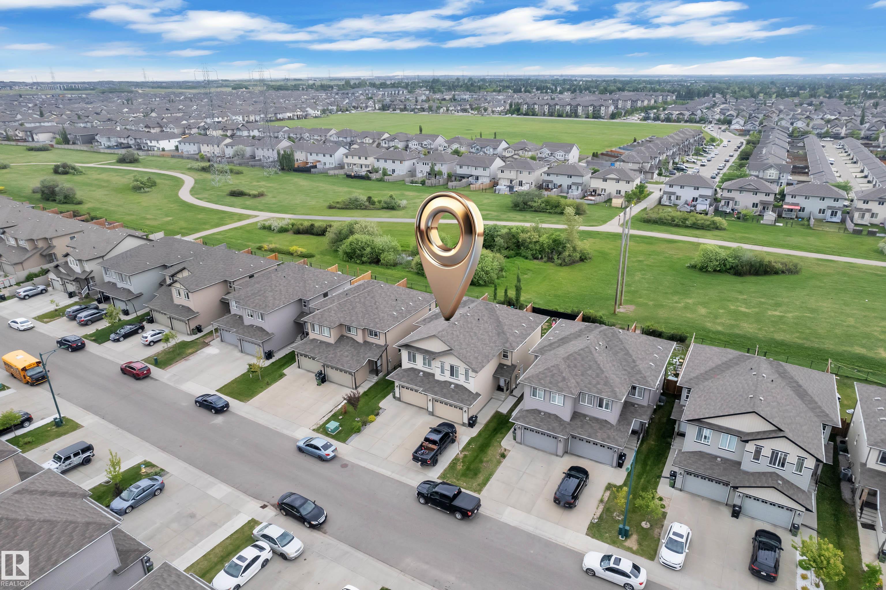 Photo 4 at 1750 27 Street NW, Laurel, Edmonton