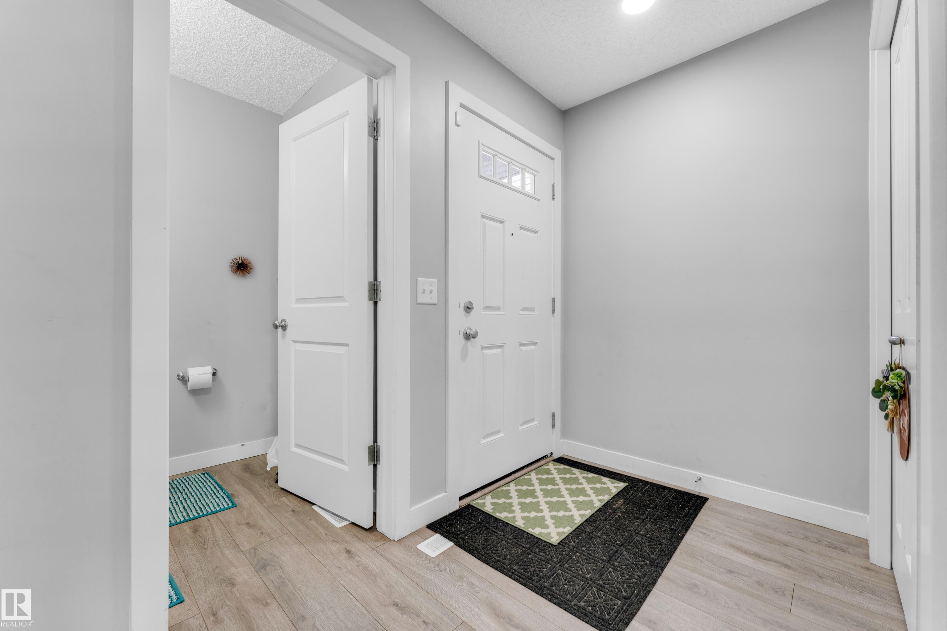 Photo 7 at 1750 27 Street NW, Laurel, Edmonton