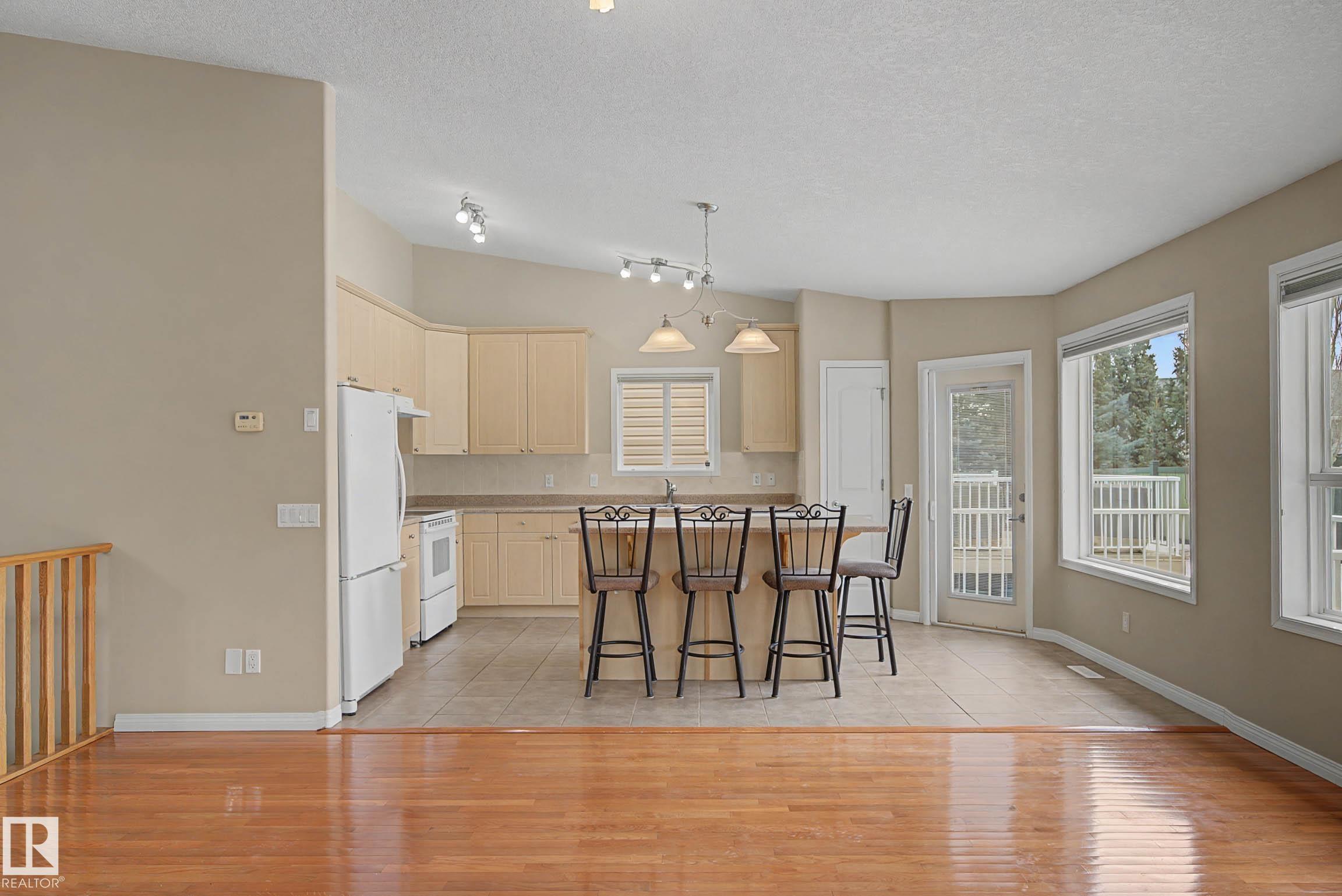 Photo 14 at 6 - 2031 Brennan Crescent NW, Breckenridge Greens, Edmonton