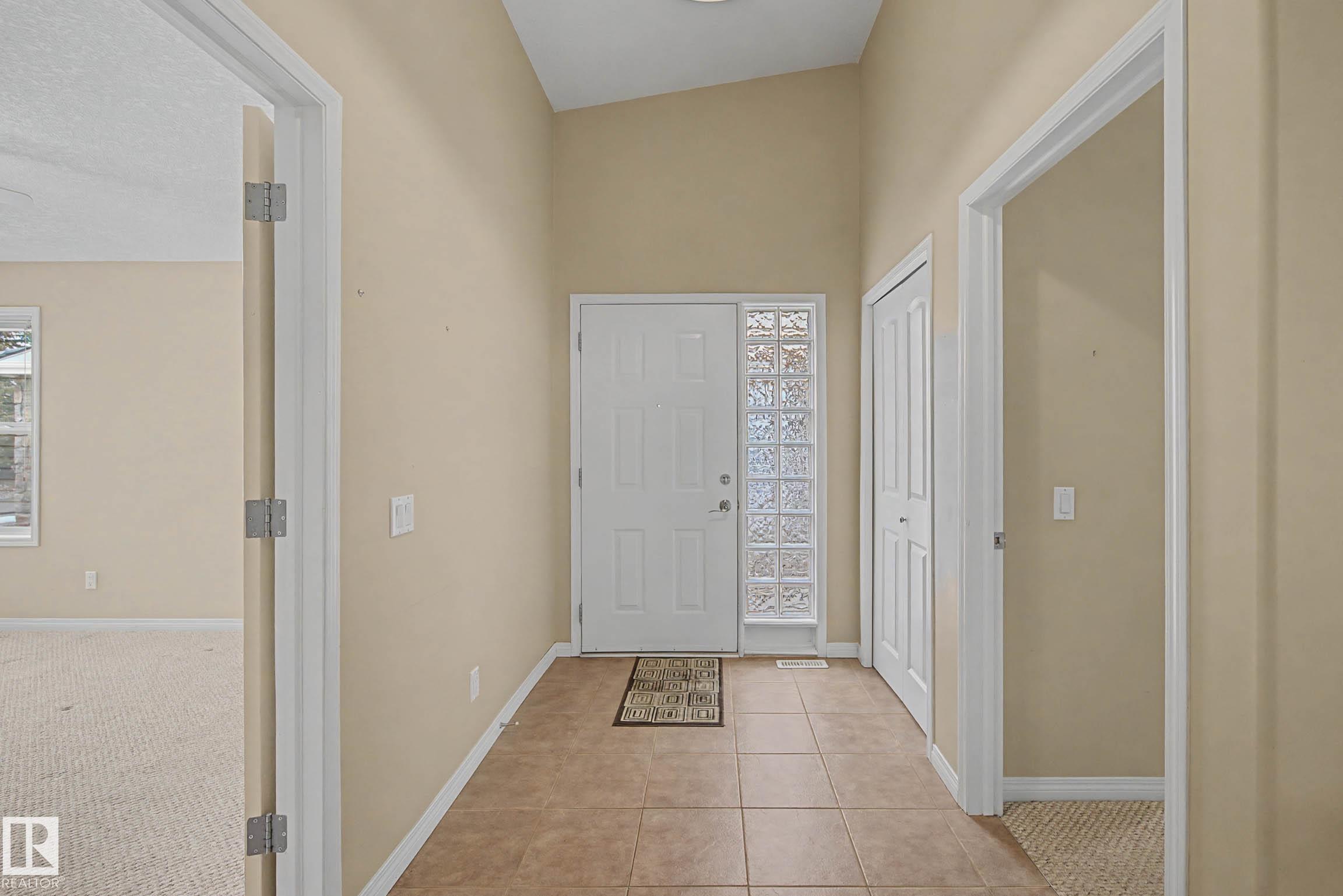Photo 7 at 6 - 2031 Brennan Crescent NW, Breckenridge Greens, Edmonton