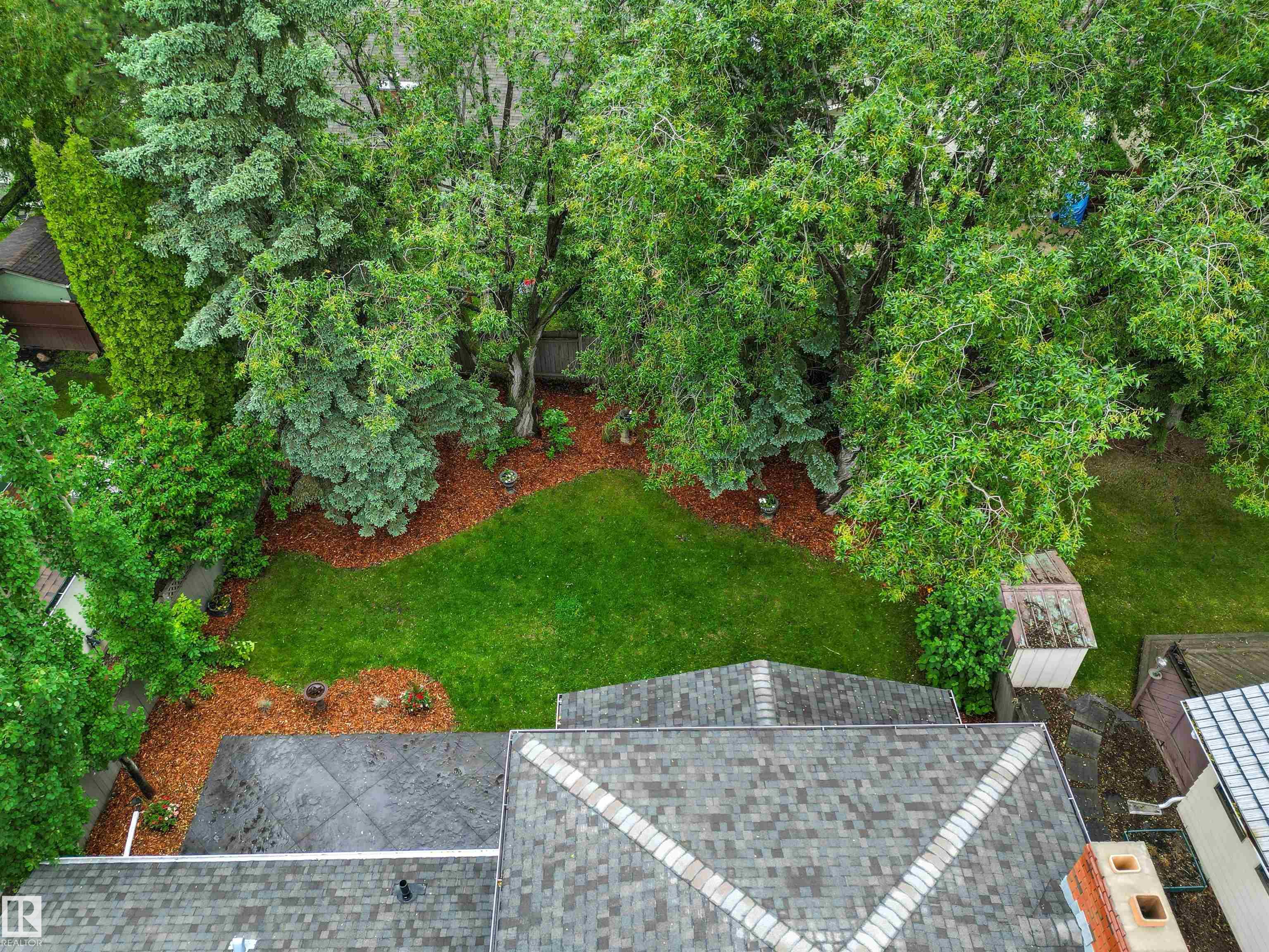 Photo 4 at 155 Gariepy Crescent NW, Gariepy, Edmonton