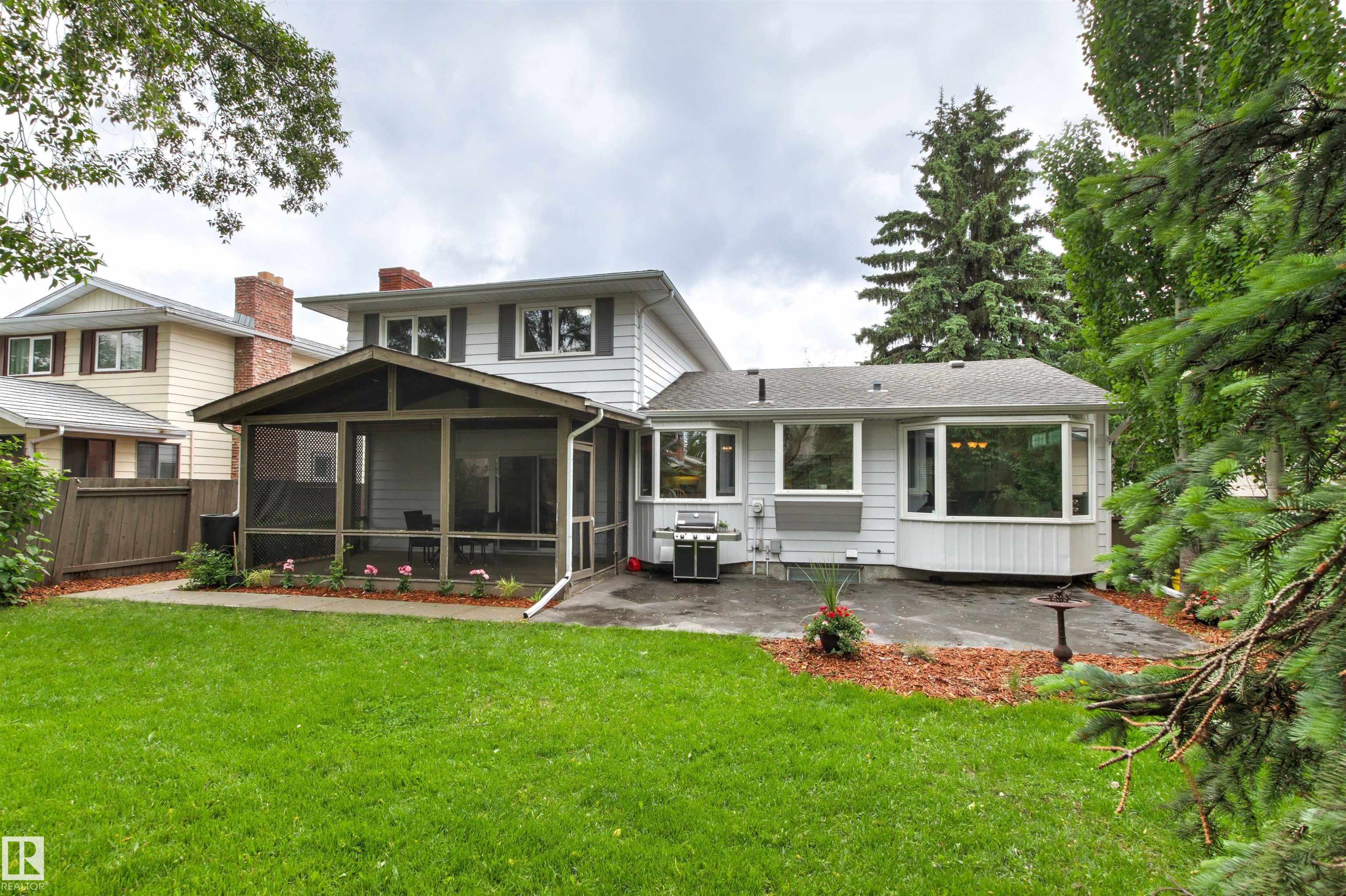 Photo 7 at 155 Gariepy Crescent NW, Gariepy, Edmonton