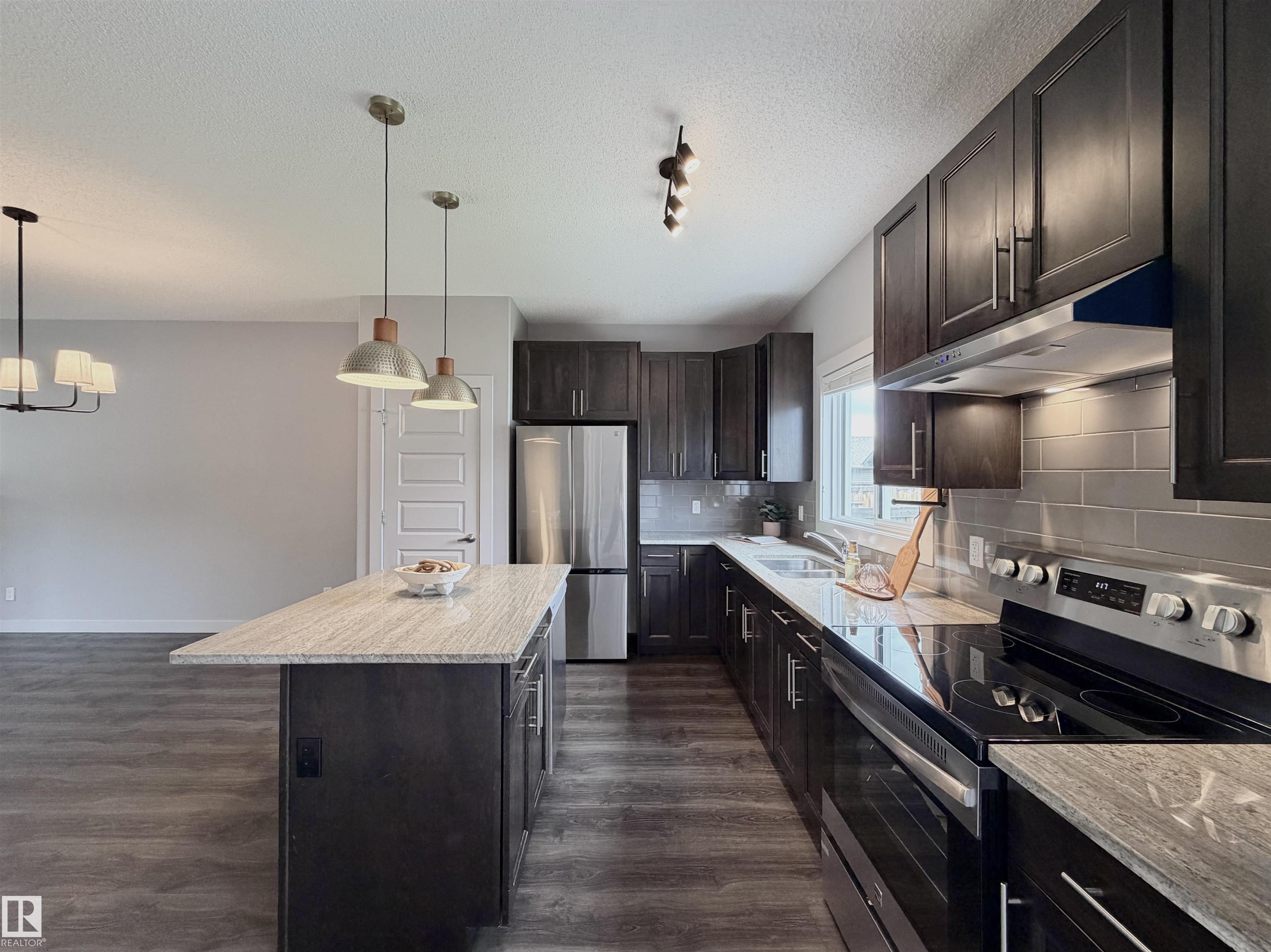 Photo 14 at 6925 Cardinal Wynd SW, Chappelle Area, Edmonton