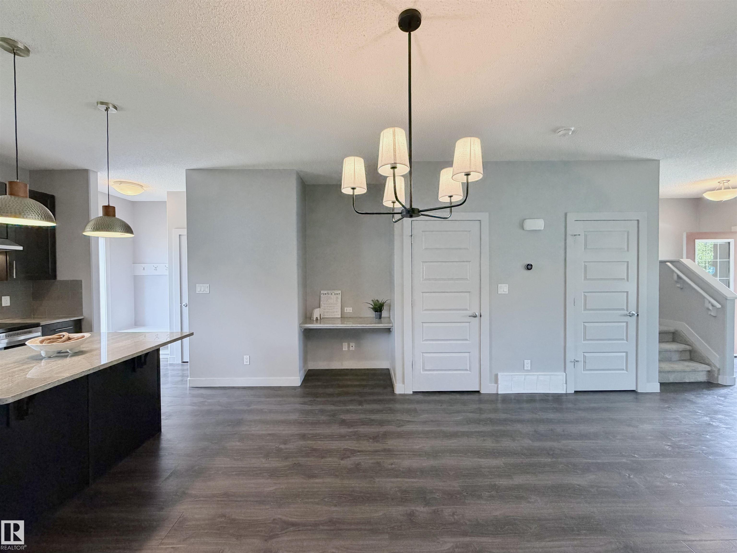 Photo 8 at 6925 Cardinal Wynd SW, Chappelle Area, Edmonton