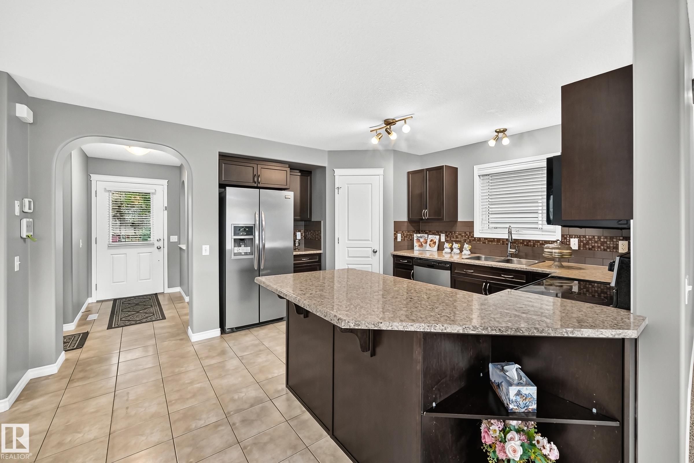 Photo 7 at 430 Hemingway Road NW, The Hamptons, Edmonton