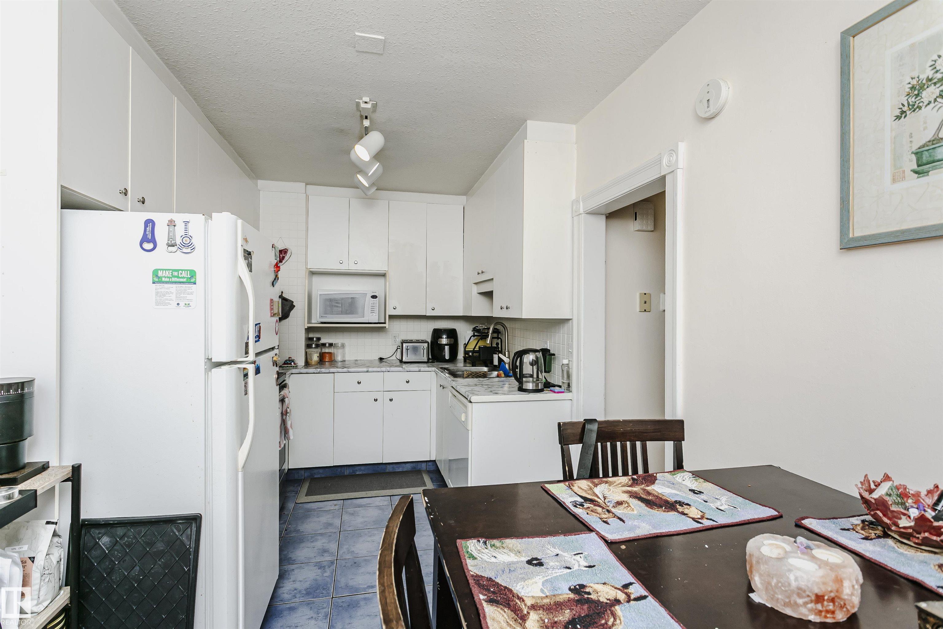 Photo 14 at 11105 81 Avenue NW, Garneau, Edmonton
