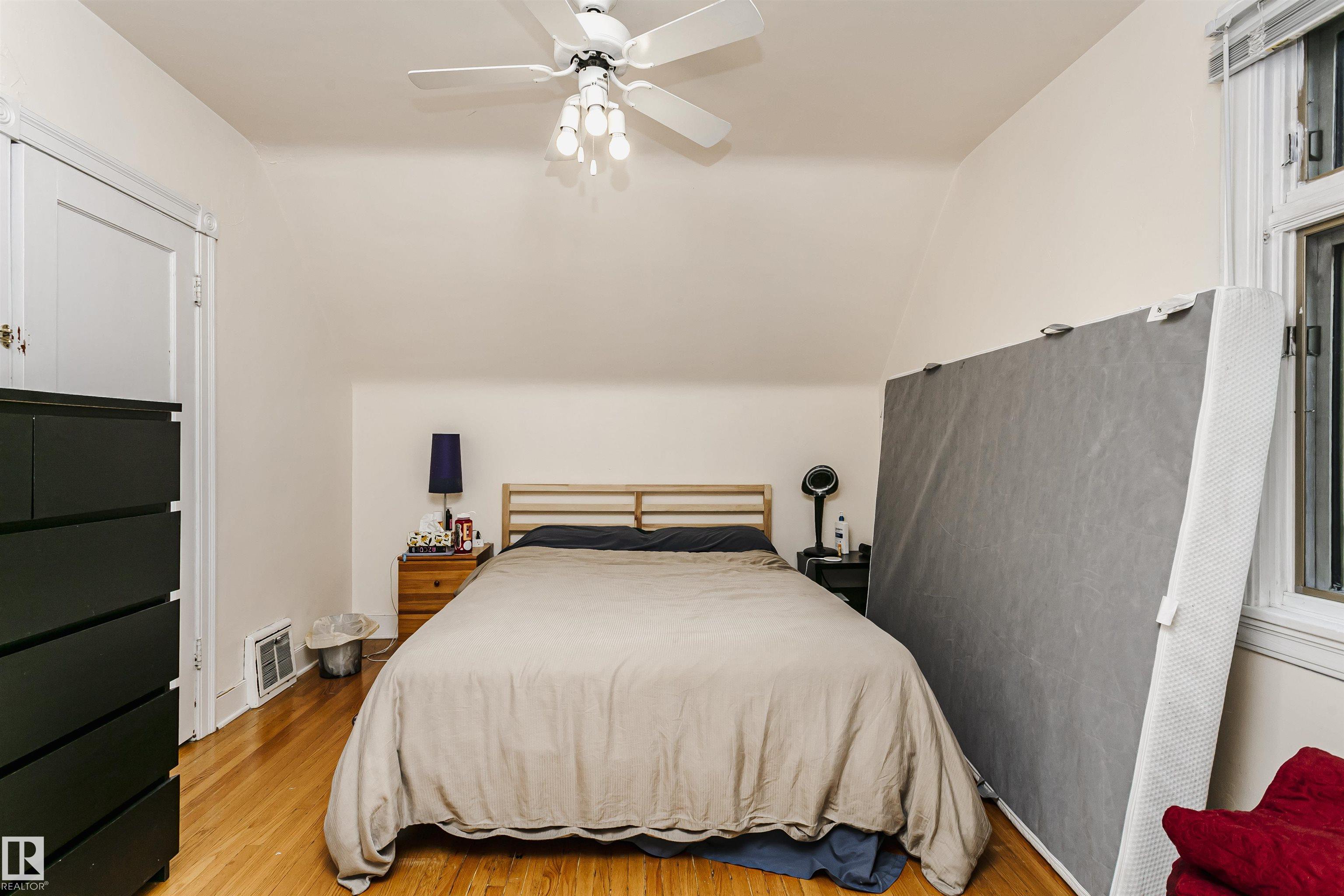 Photo 17 at 11105 81 Avenue NW, Garneau, Edmonton