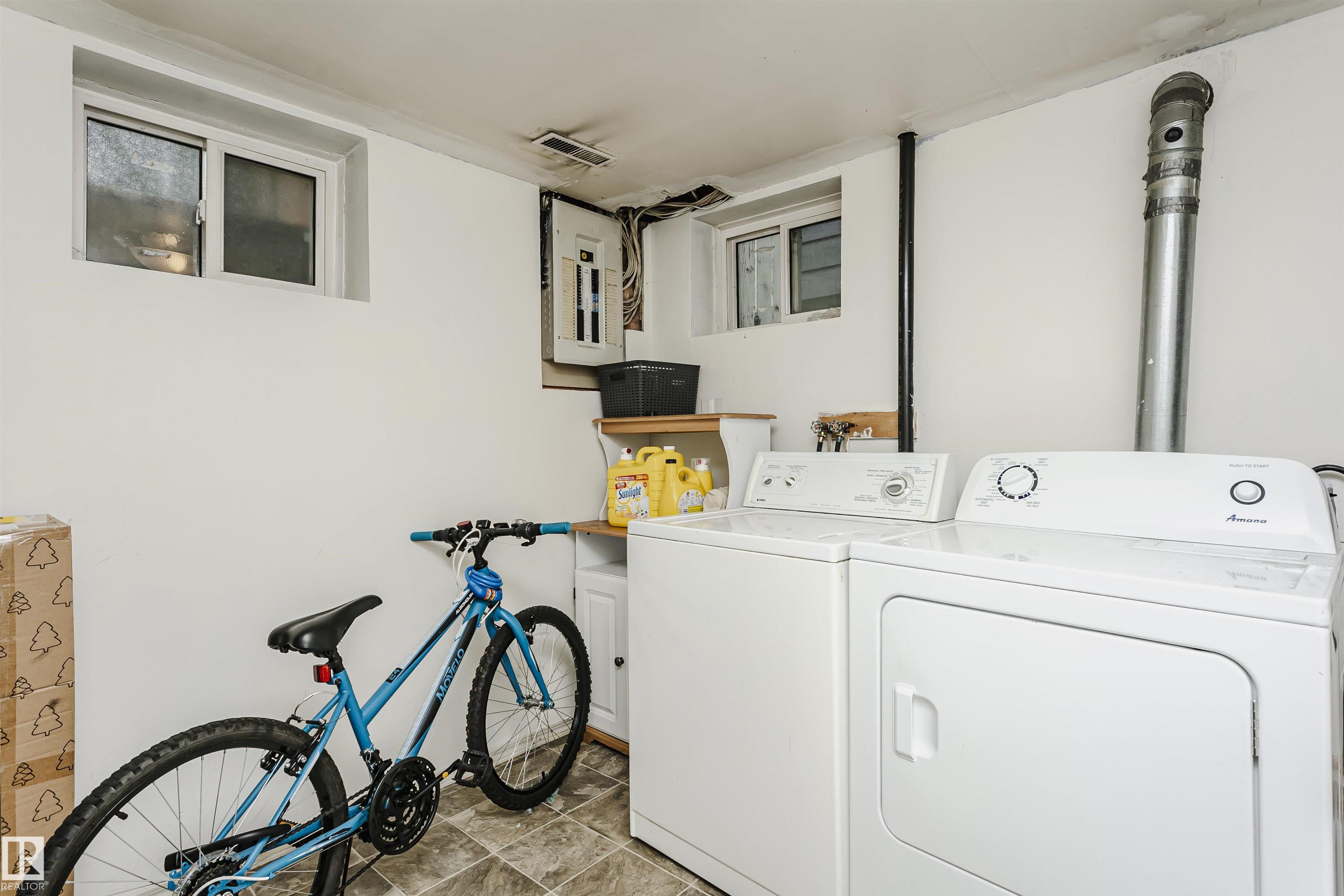 Photo 22 at 11105 81 Avenue NW, Garneau, Edmonton