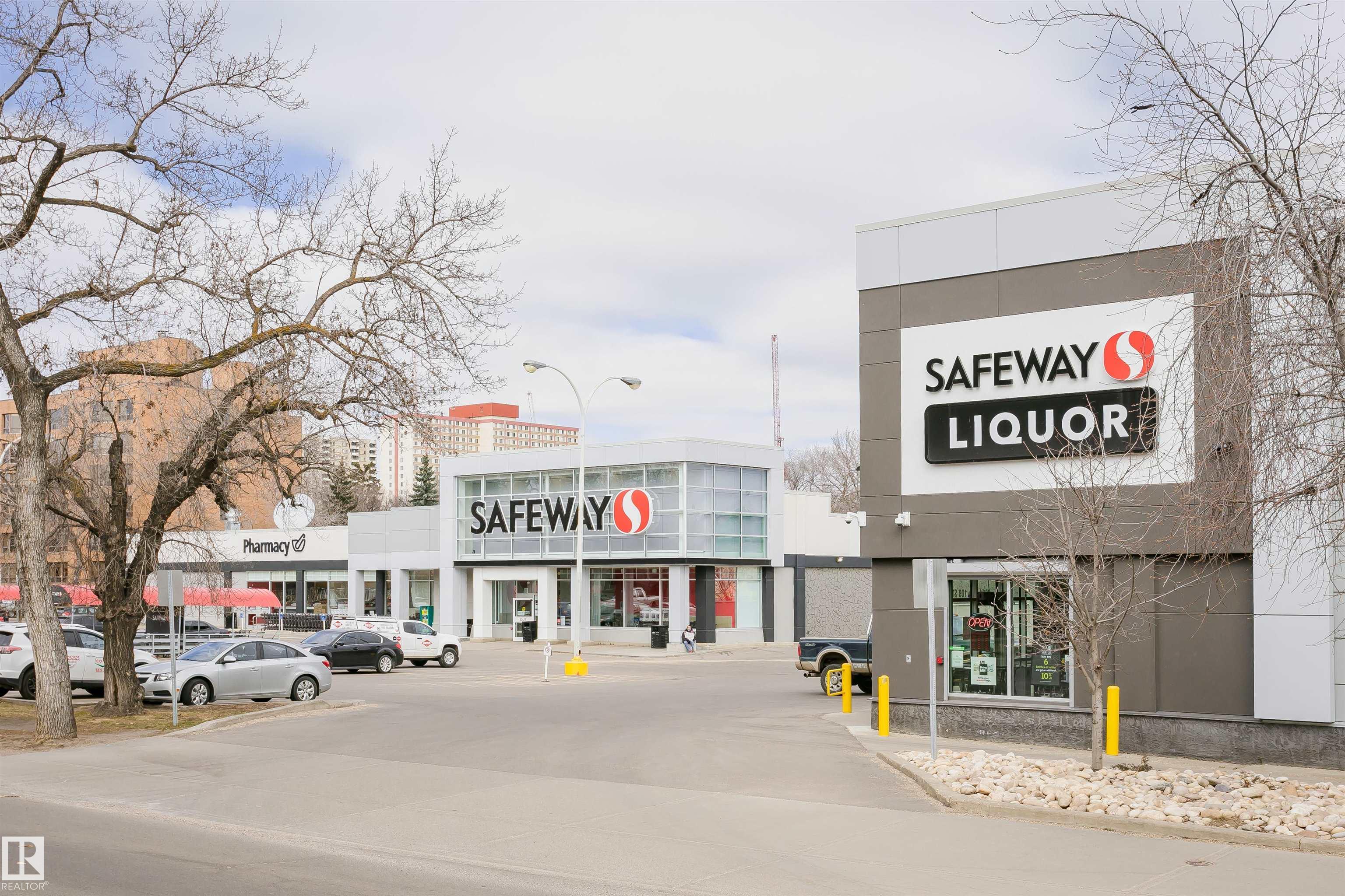 Photo 35 at 11105 81 Avenue NW, Garneau, Edmonton