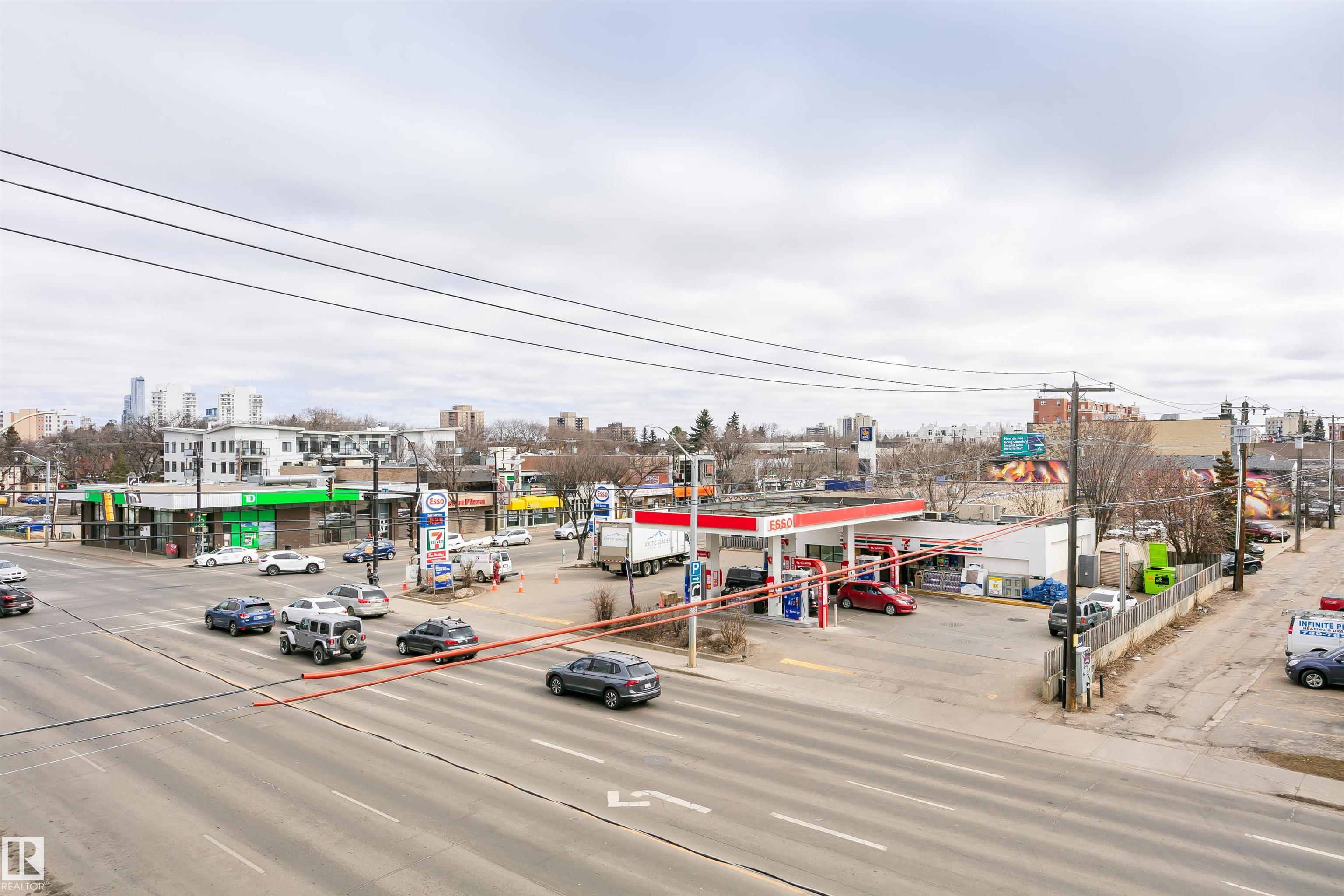 Photo 36 at 11105 81 Avenue NW, Garneau, Edmonton