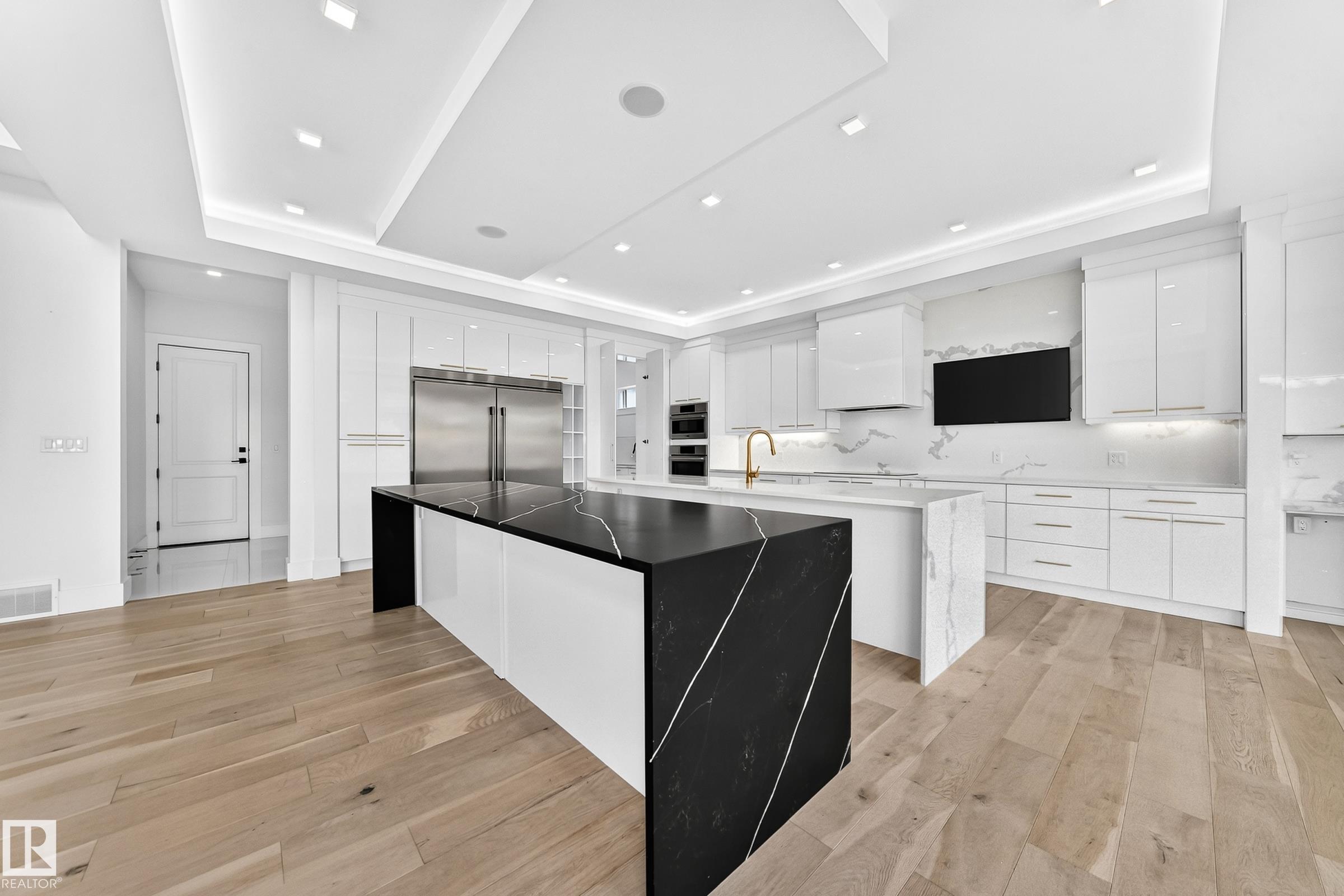 Photo 9 at 2747 Wheaton Drive NW, Windermere, Edmonton