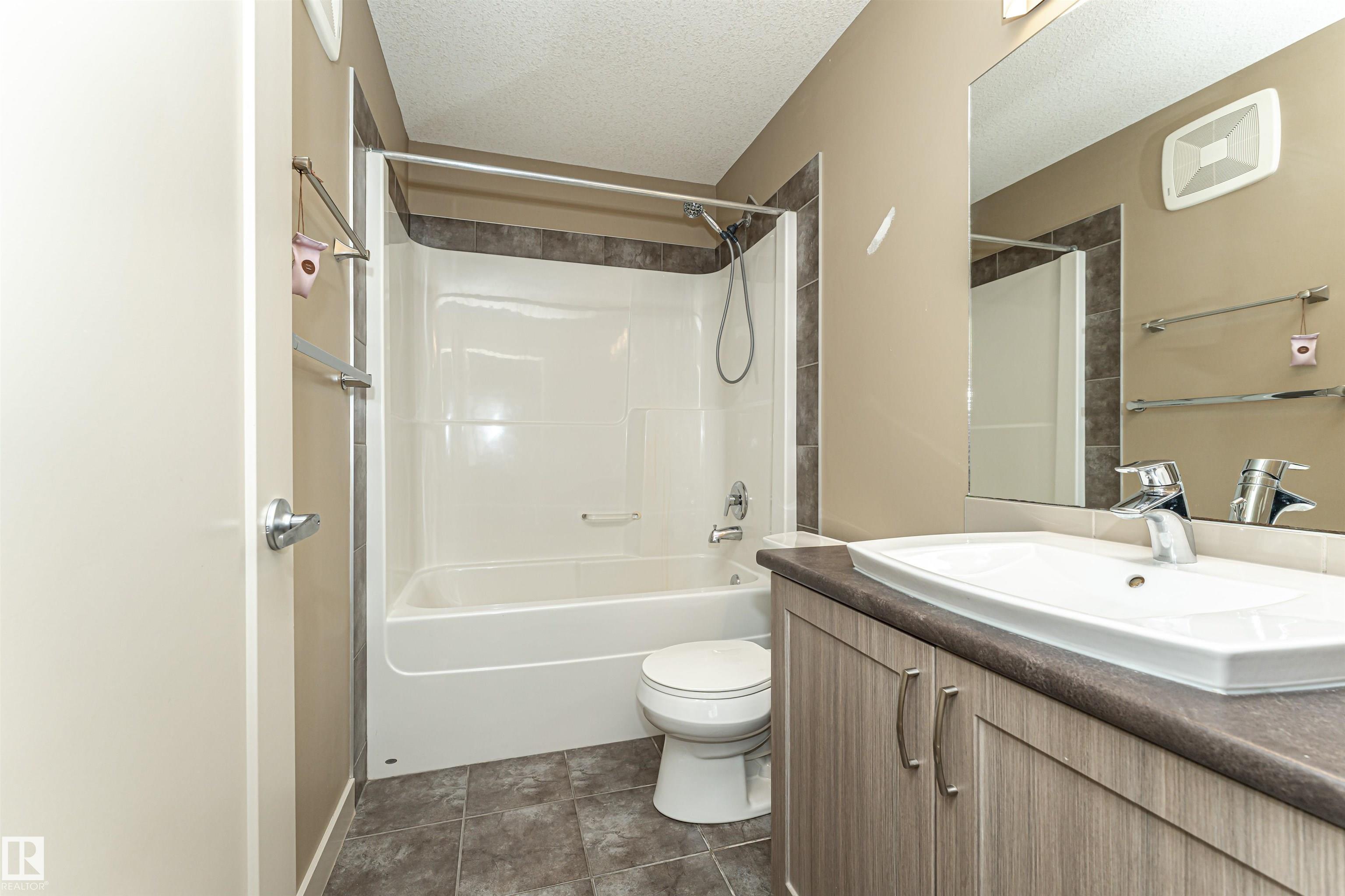 Photo 20 at 2397 Glenridding Boulevard SW, Glenridding Heights, Edmonton