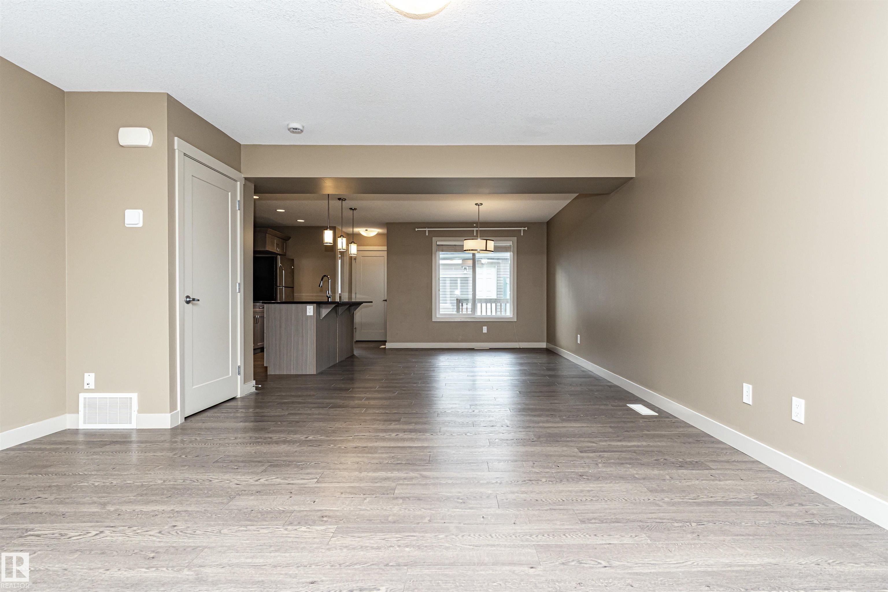 Photo 8 at 2397 Glenridding Boulevard SW, Glenridding Heights, Edmonton