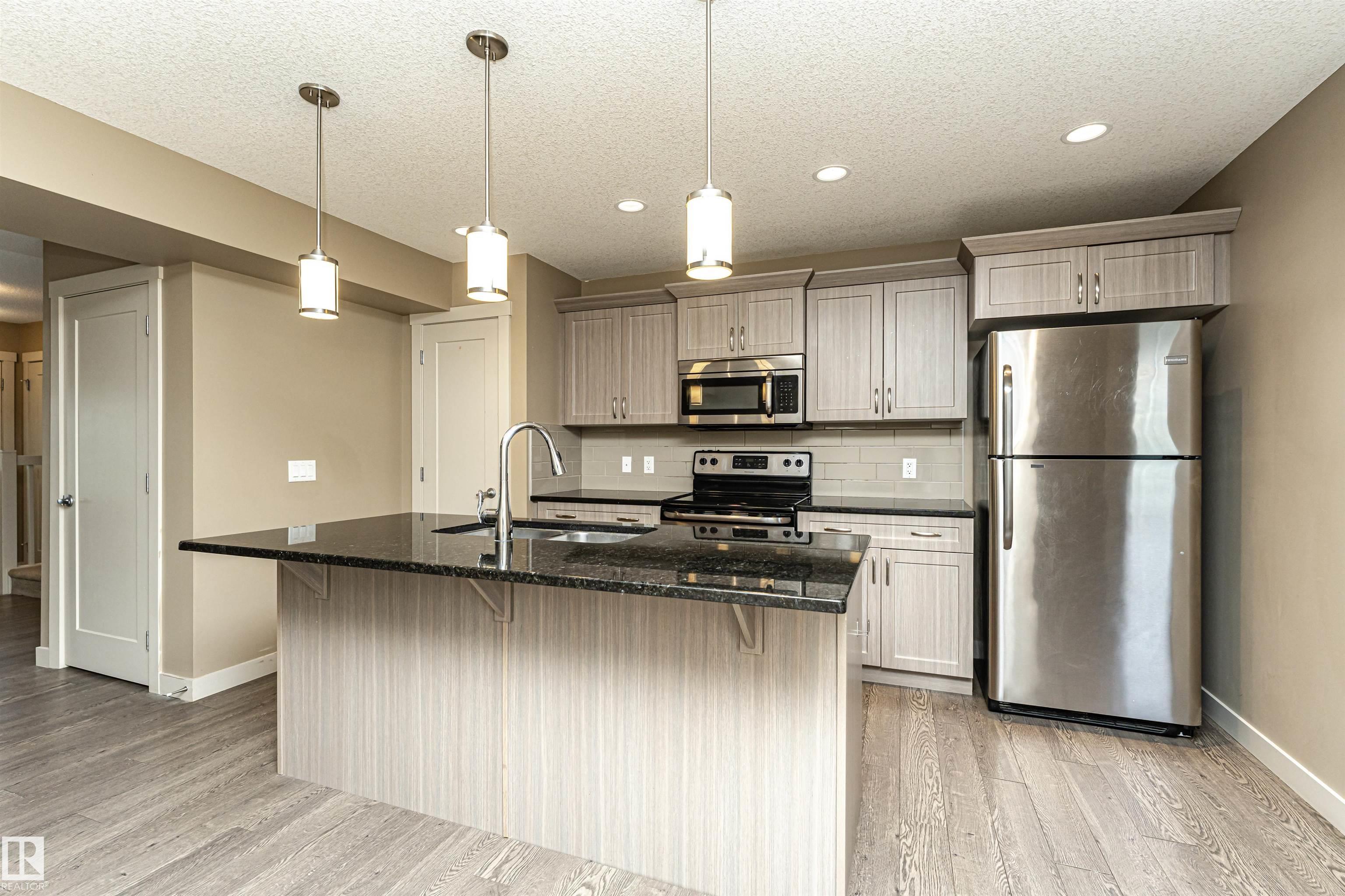 Photo 10 at 2397 Glenridding Boulevard SW, Glenridding Heights, Edmonton