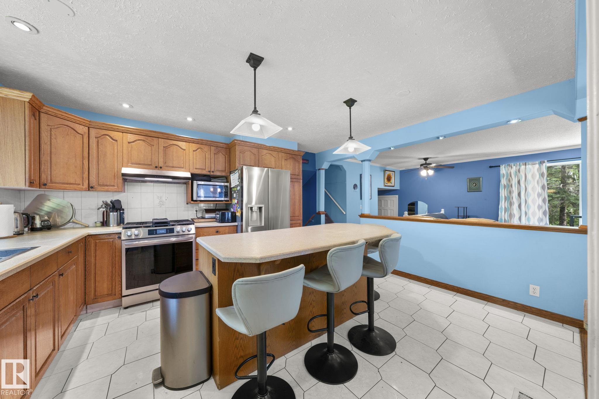 Photo 18 at 265 - 22051 Twp Road 530, High Ridge Place, Rural Strathcona County
