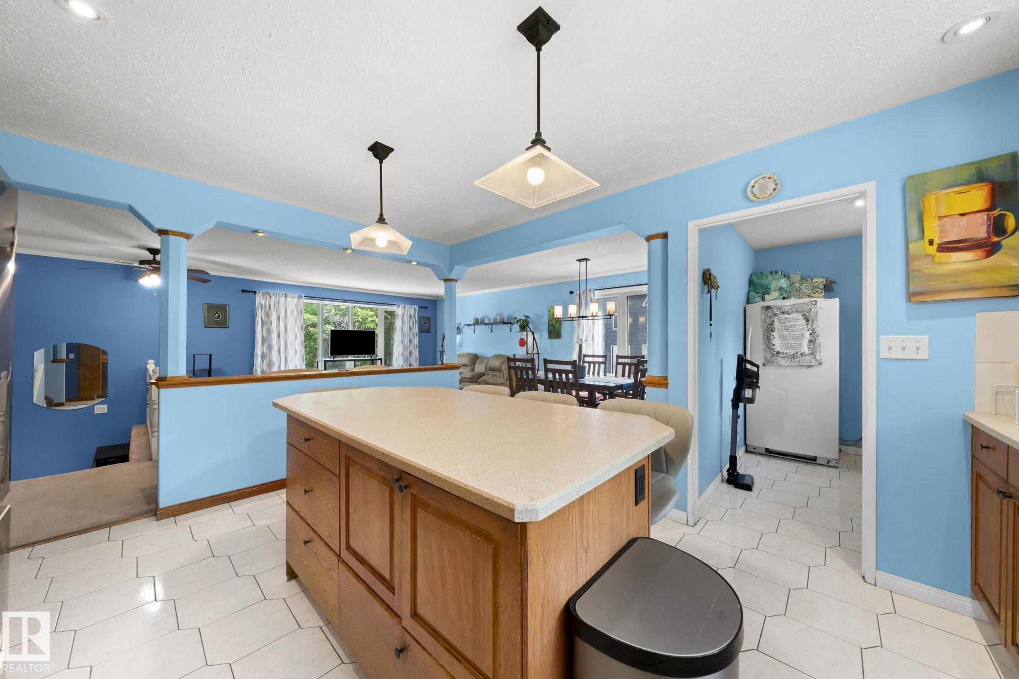 Photo 19 at 265 - 22051 Twp Road 530, High Ridge Place, Rural Strathcona County